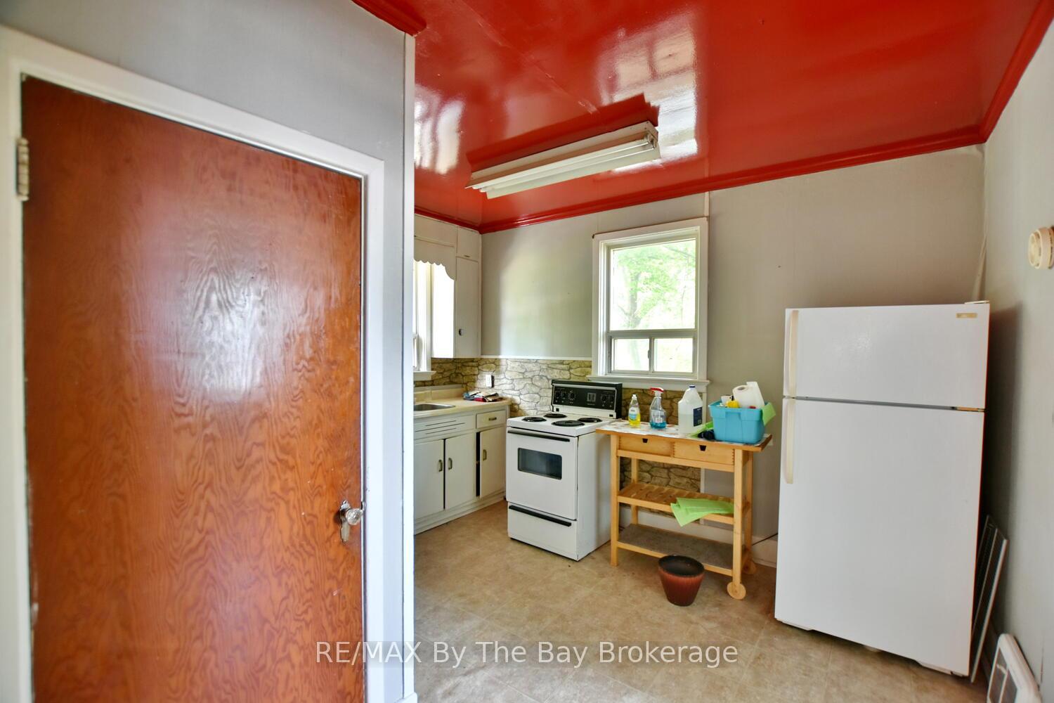 Photo 11 of 18 Birch Street, Collingwood — HOMEH