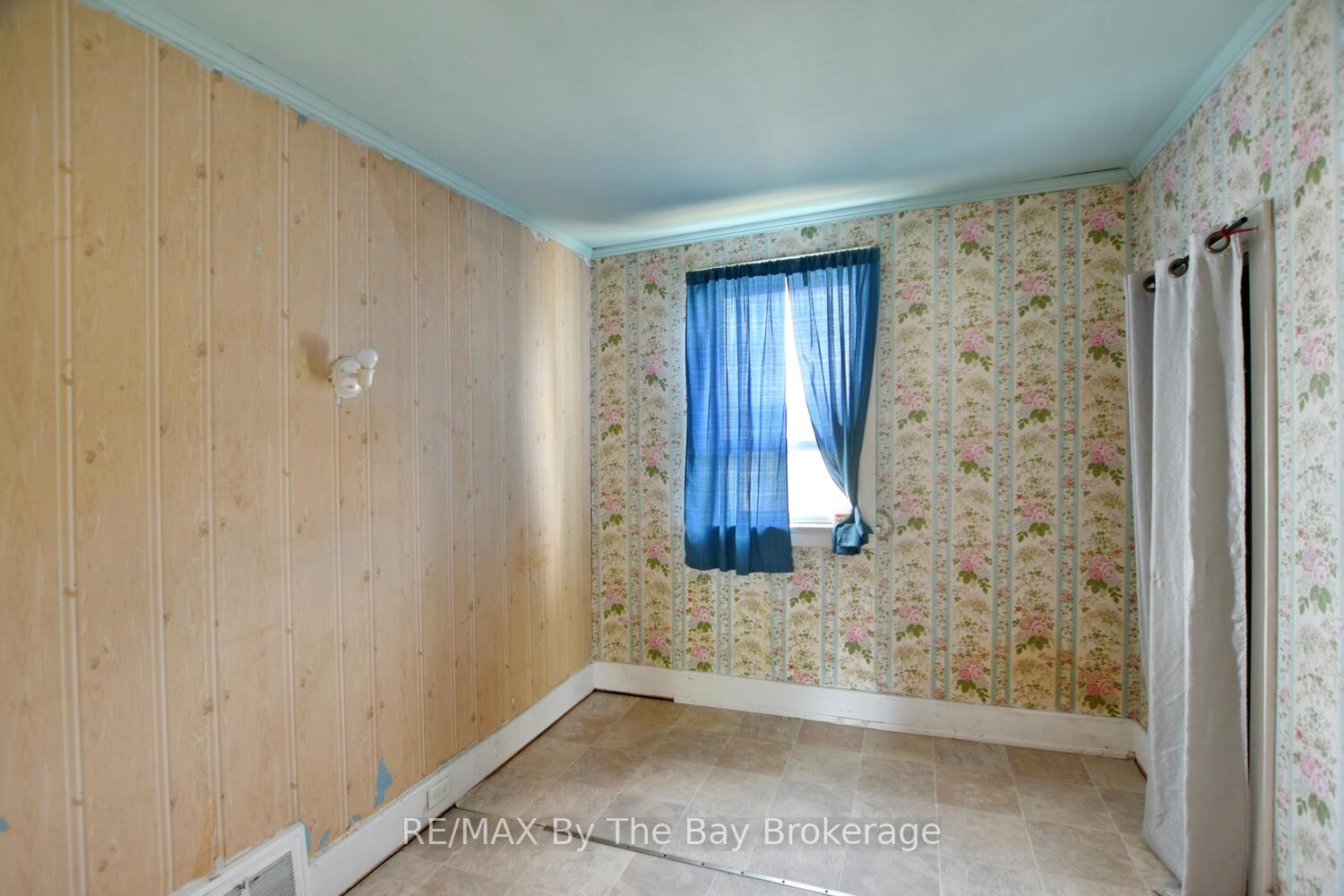 Photo 20 of 18 Birch Street, Collingwood — HOMEH