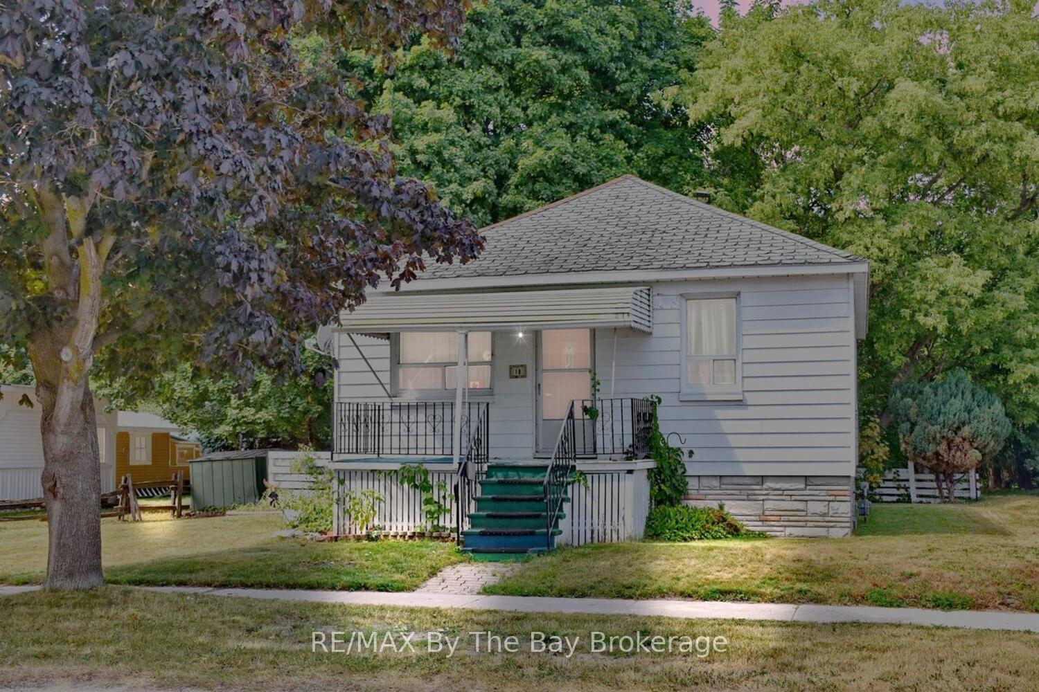 Photo 25 of 18 Birch Street, Collingwood — HOMEH