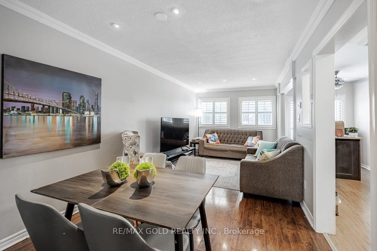 Photo 7 of 151 Richwood Crescent, Brampton, Brampton West — HOMEH