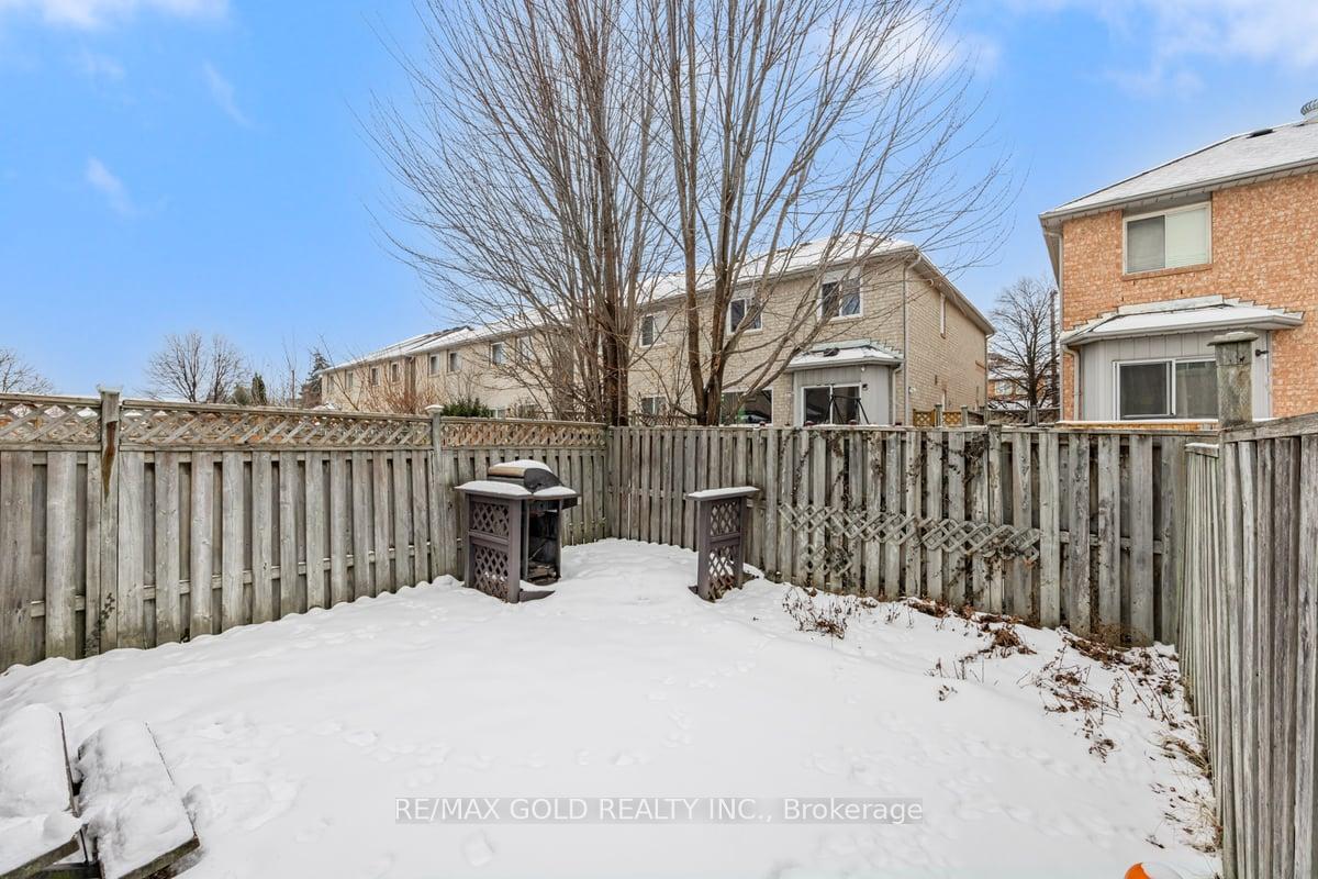Photo 33 of 151 Richwood Crescent, Brampton, Brampton West — HOMEH
