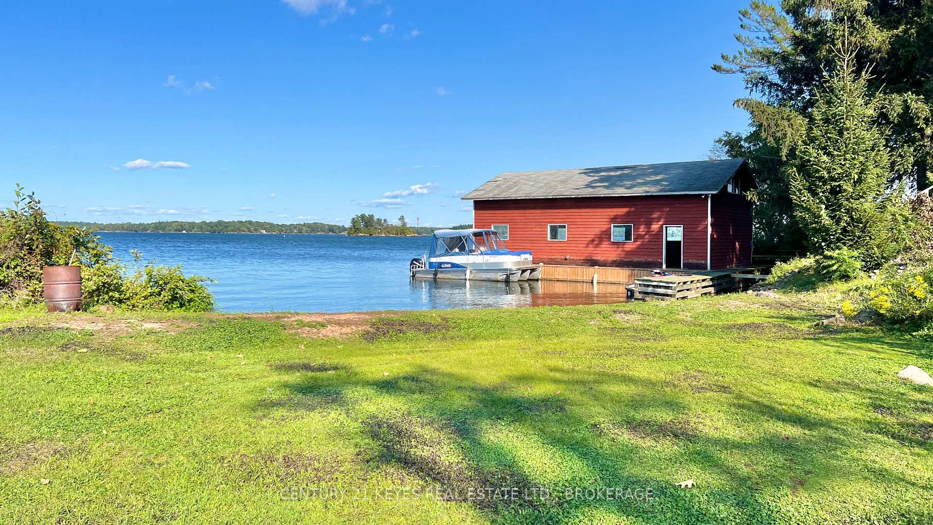 Photo 4 of 1 O'Conor Island, Frontenac Islands, The Islands — HOMEH
