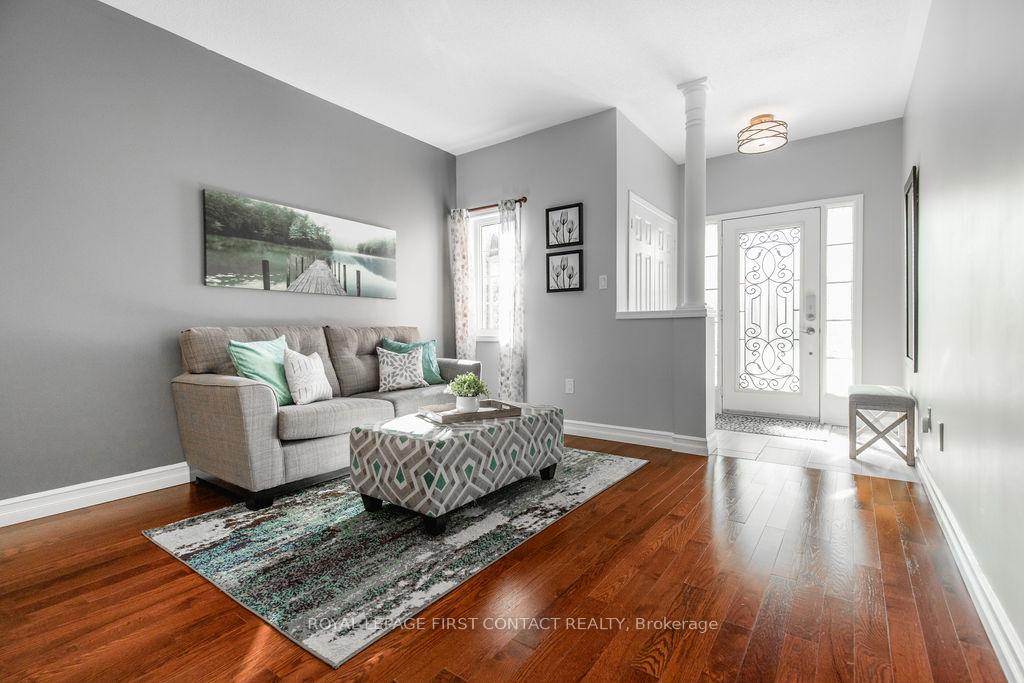 Photo 17 of 60 Westminster Circle, Barrie, Innis-Shore — HOMEH