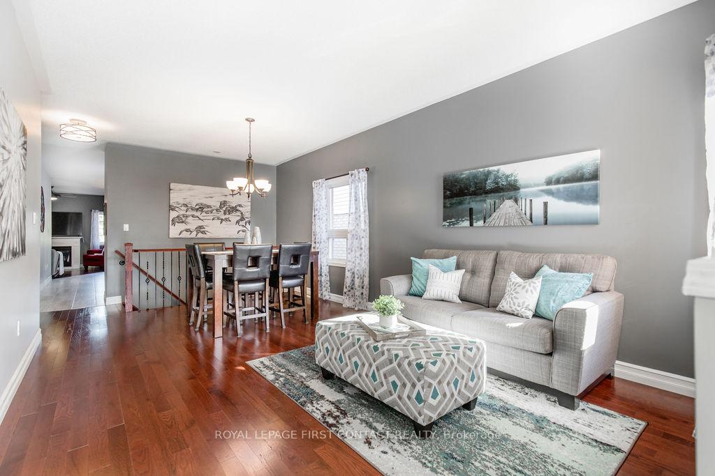 Photo 16 of 60 Westminster Circle, Barrie, Innis-Shore — HOMEH