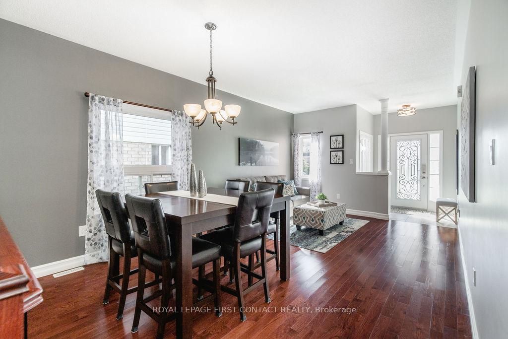 Photo 15 of 60 Westminster Circle, Barrie, Innis-Shore — HOMEH