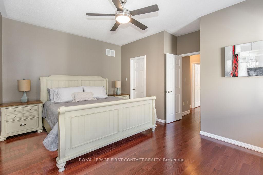 Photo 19 of 60 Westminster Circle, Barrie, Innis-Shore — HOMEH