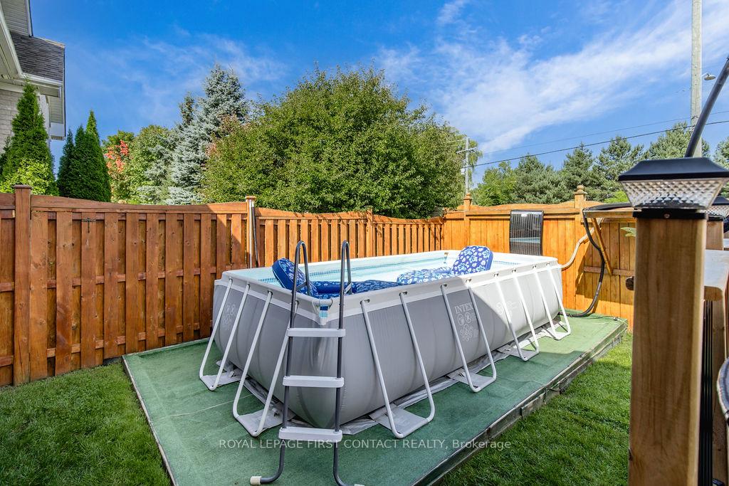Photo 42 of 60 Westminster Circle, Barrie, Innis-Shore — HOMEH
