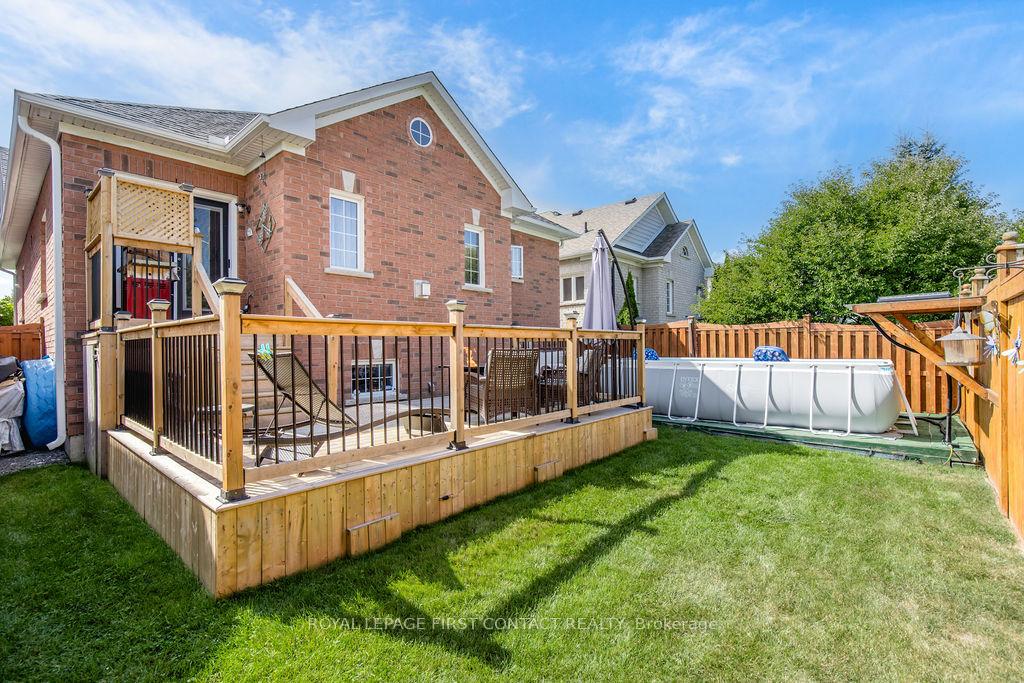 Photo 45 of 60 Westminster Circle, Barrie, Innis-Shore — HOMEH