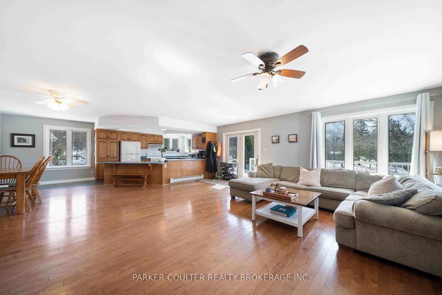 Photo 8 of 243 Centre Road, McKellar — HOMEH
