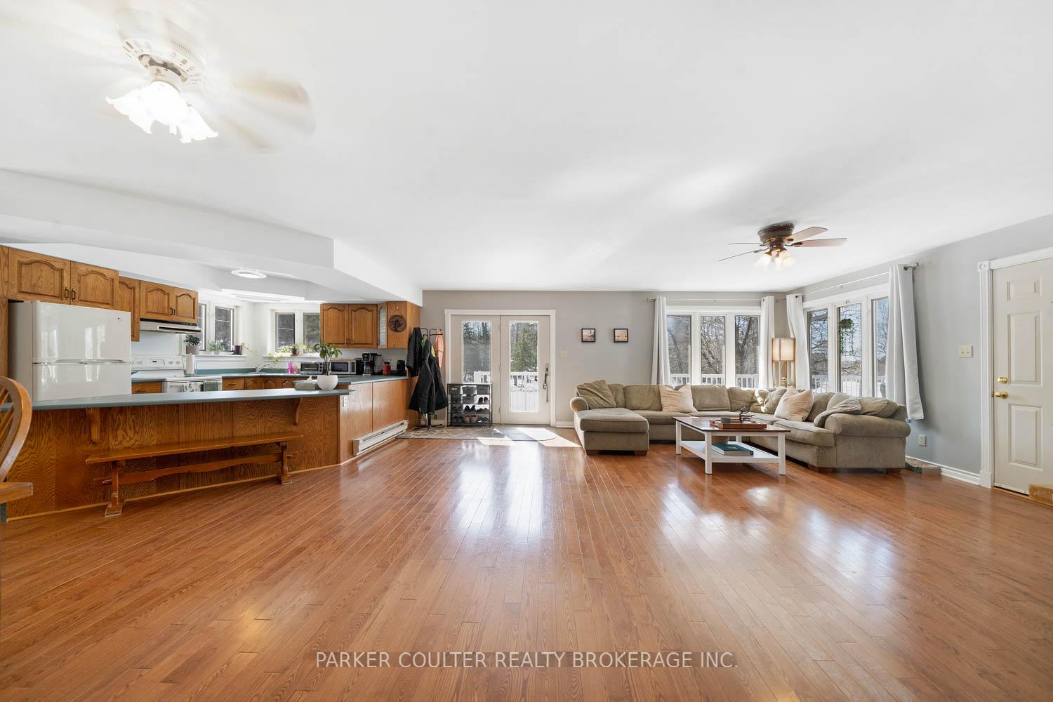 Photo 9 of 243 Centre Road, McKellar — HOMEH