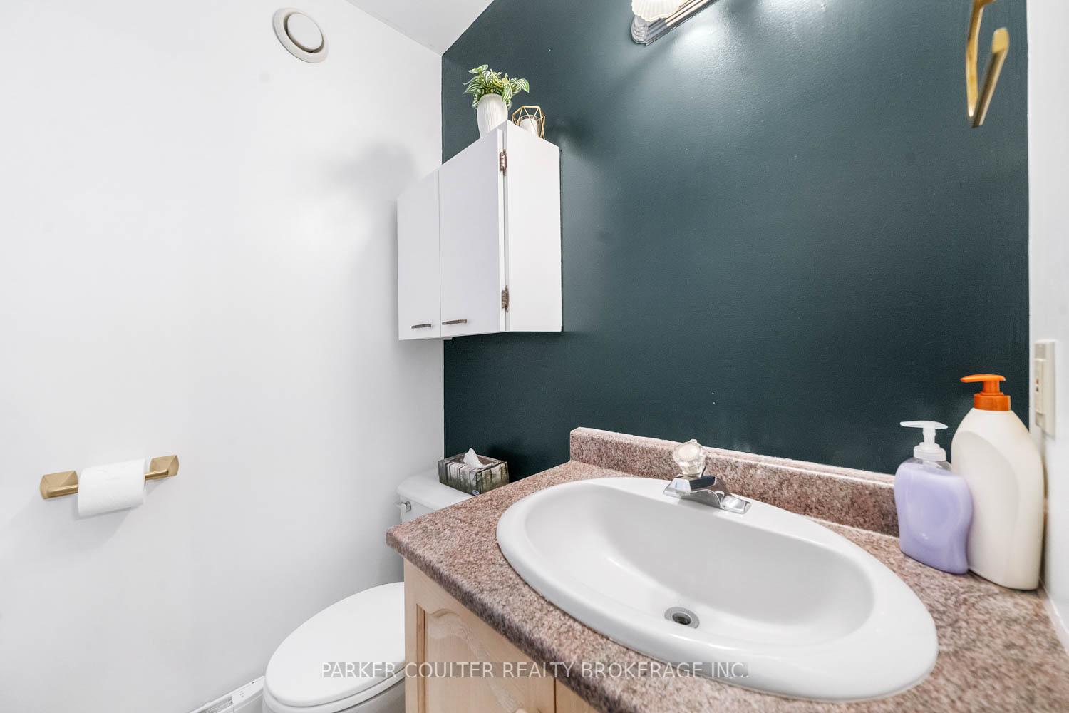 Photo 63 of 243 Centre Road, McKellar — HOMEH