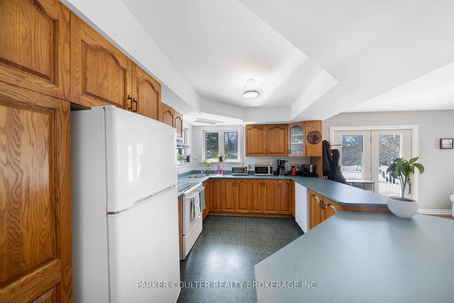 Photo 33 of 243 Centre Road, McKellar — HOMEH