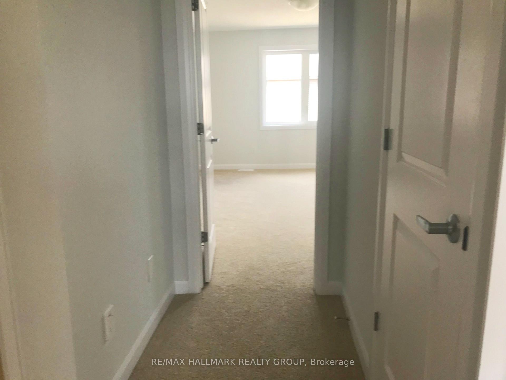 Photo 10 of 123 Paloma Circle, Ottawa, Barrhaven - Heritage Park — HOMEH