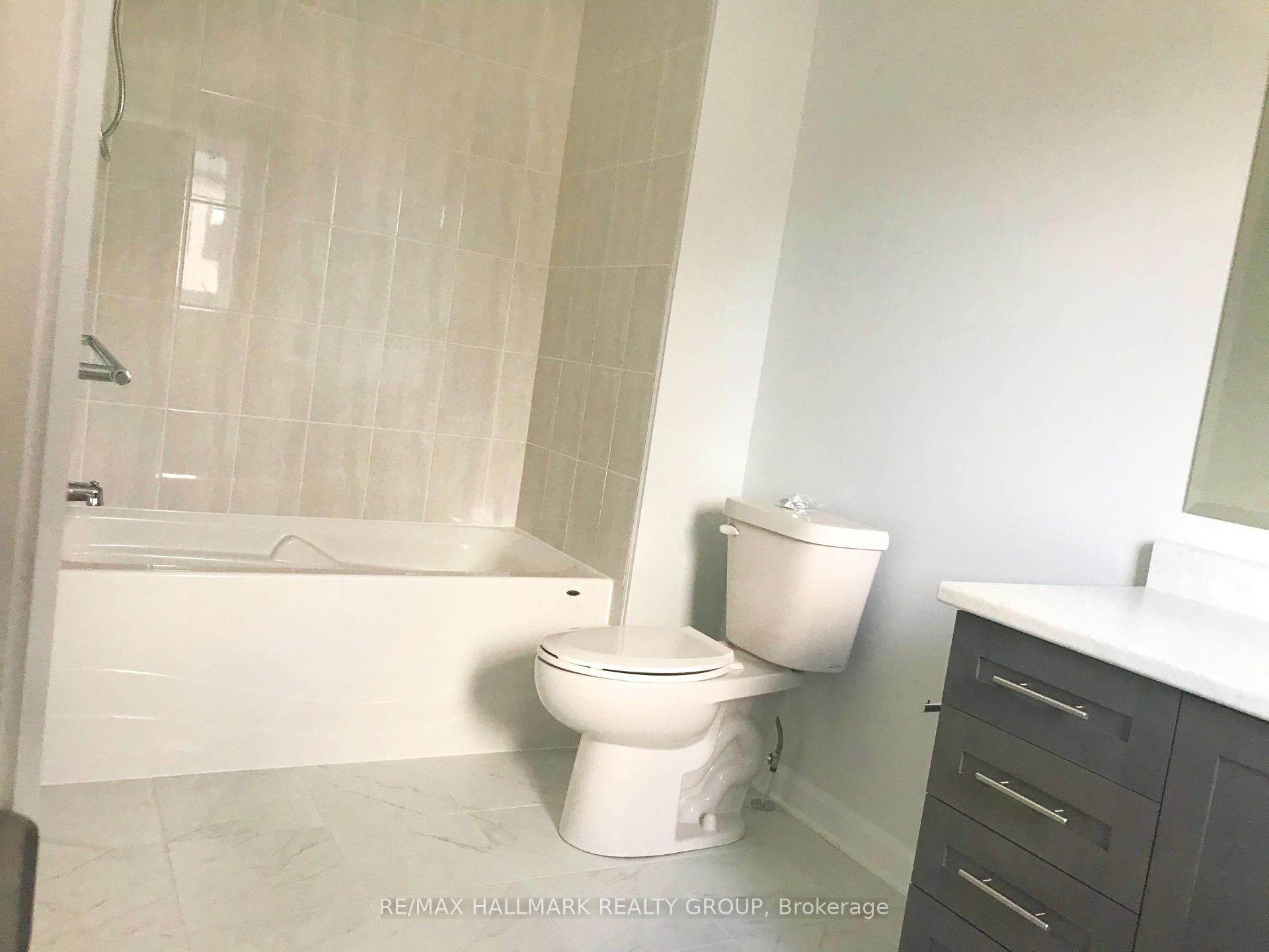 Photo 9 of 123 Paloma Circle, Ottawa, Barrhaven - Heritage Park — HOMEH