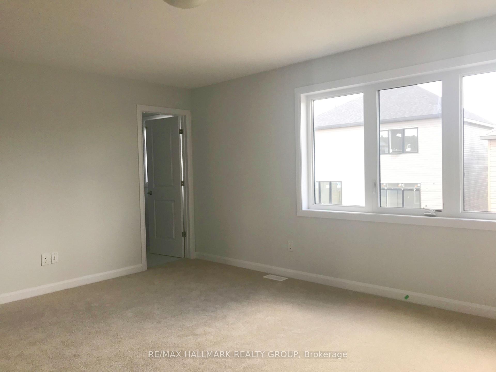Photo 11 of 123 Paloma Circle, Ottawa, Barrhaven - Heritage Park — HOMEH