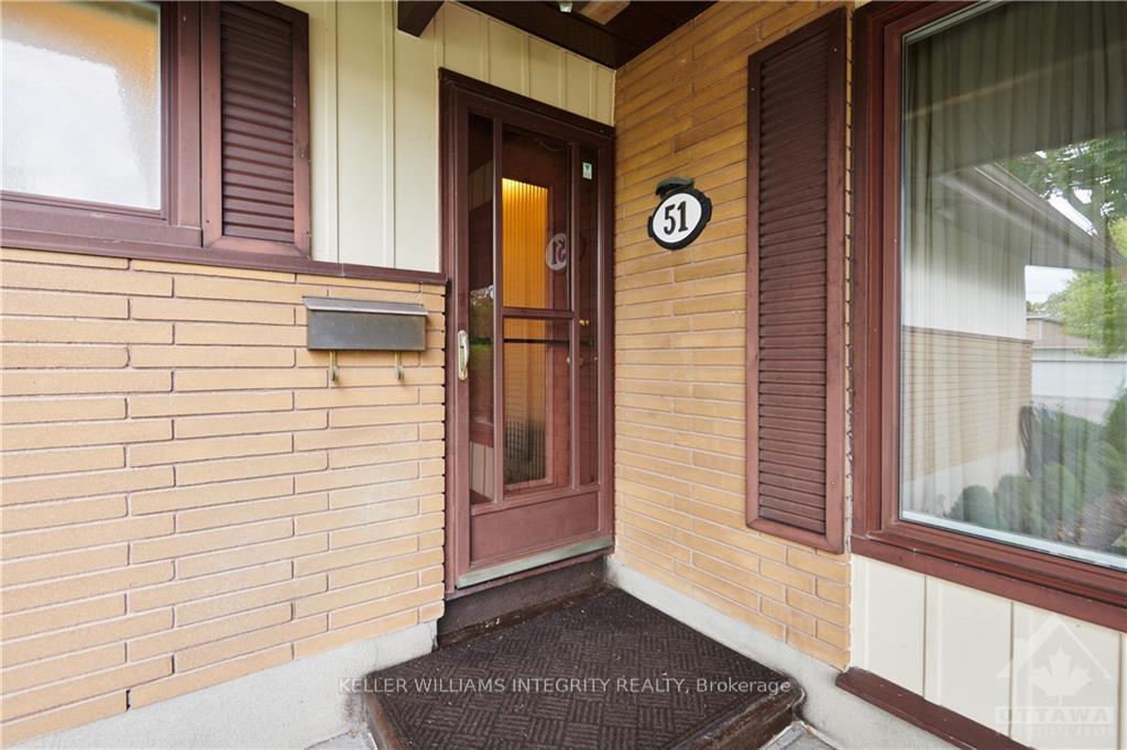 Photo 6 of 51 Ashburn Drive, Ottawa, Borden Farm/Stewart Farm/Carleton Heights/Parkwood Hills — HOMEH