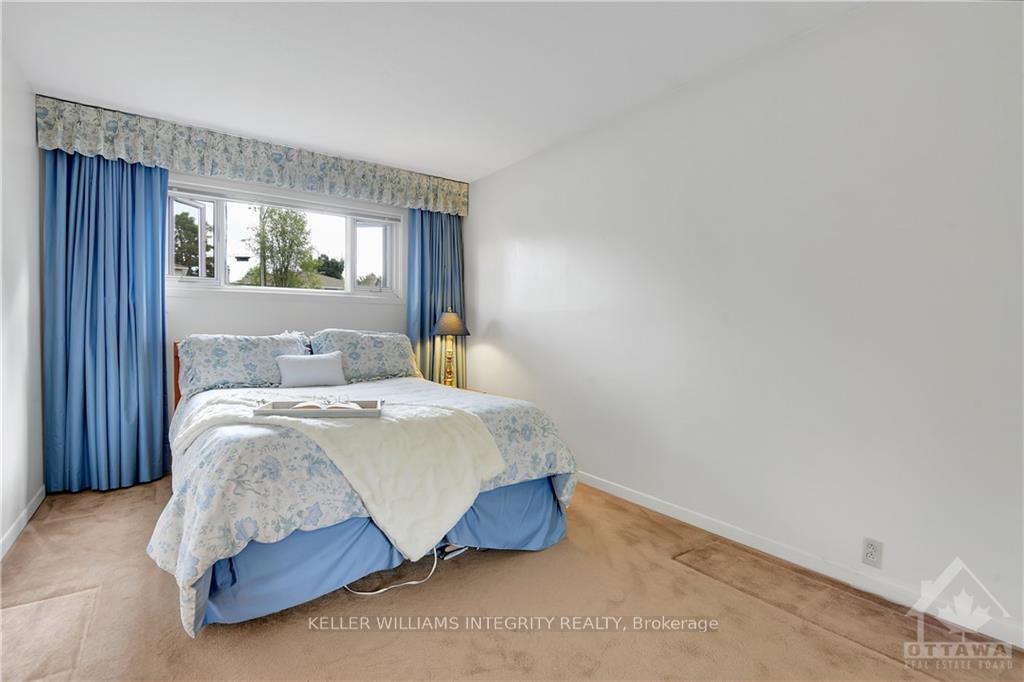 Photo 10 of 51 Ashburn Drive, Ottawa, Borden Farm/Stewart Farm/Carleton Heights/Parkwood Hills — HOMEH