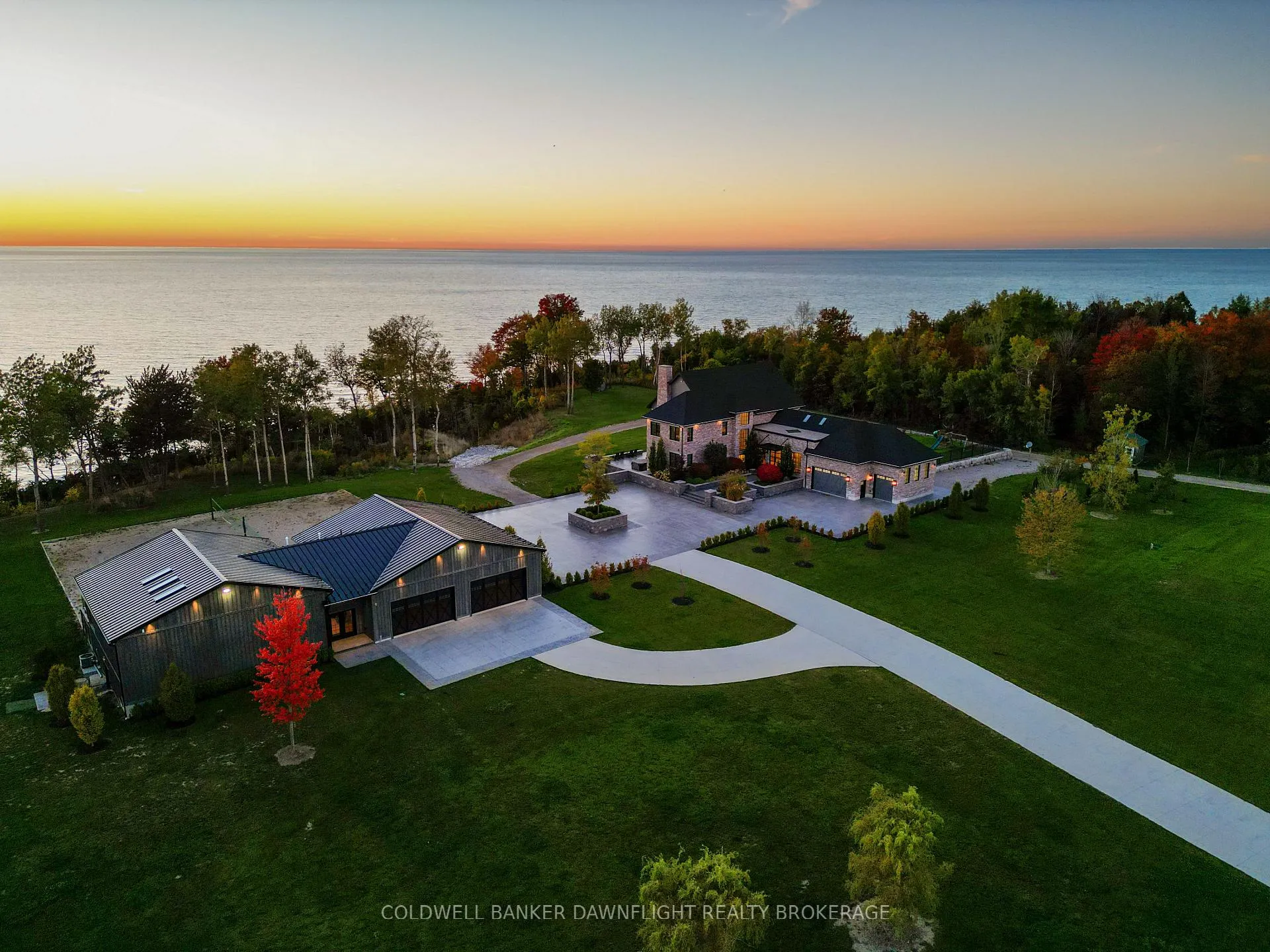 Photo 3 of 79585 Cottage Drive, Central Huron, Goderich — HOMEH