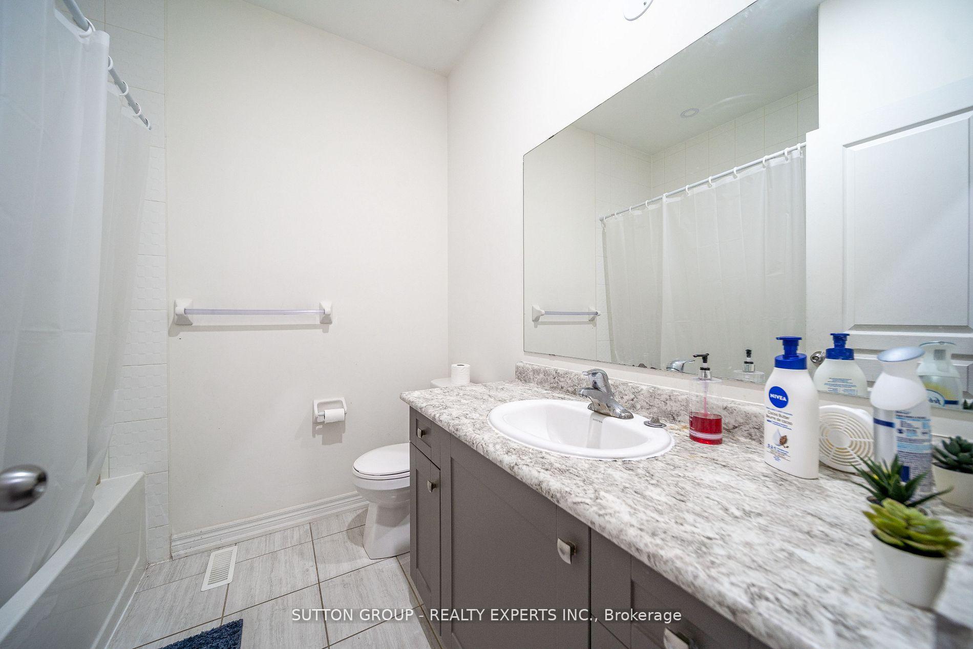 Photo 4 of 50 Adventura Road, Brampton, Northwest Brampton — HOMEH