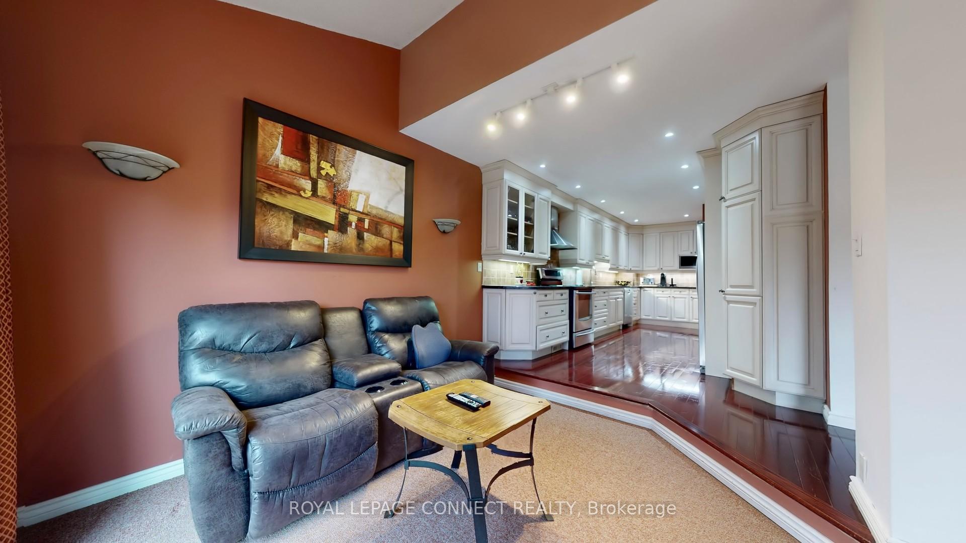 Photo 16 of 45 Copeland Road, Brampton, Fletcher's West — HOMEH