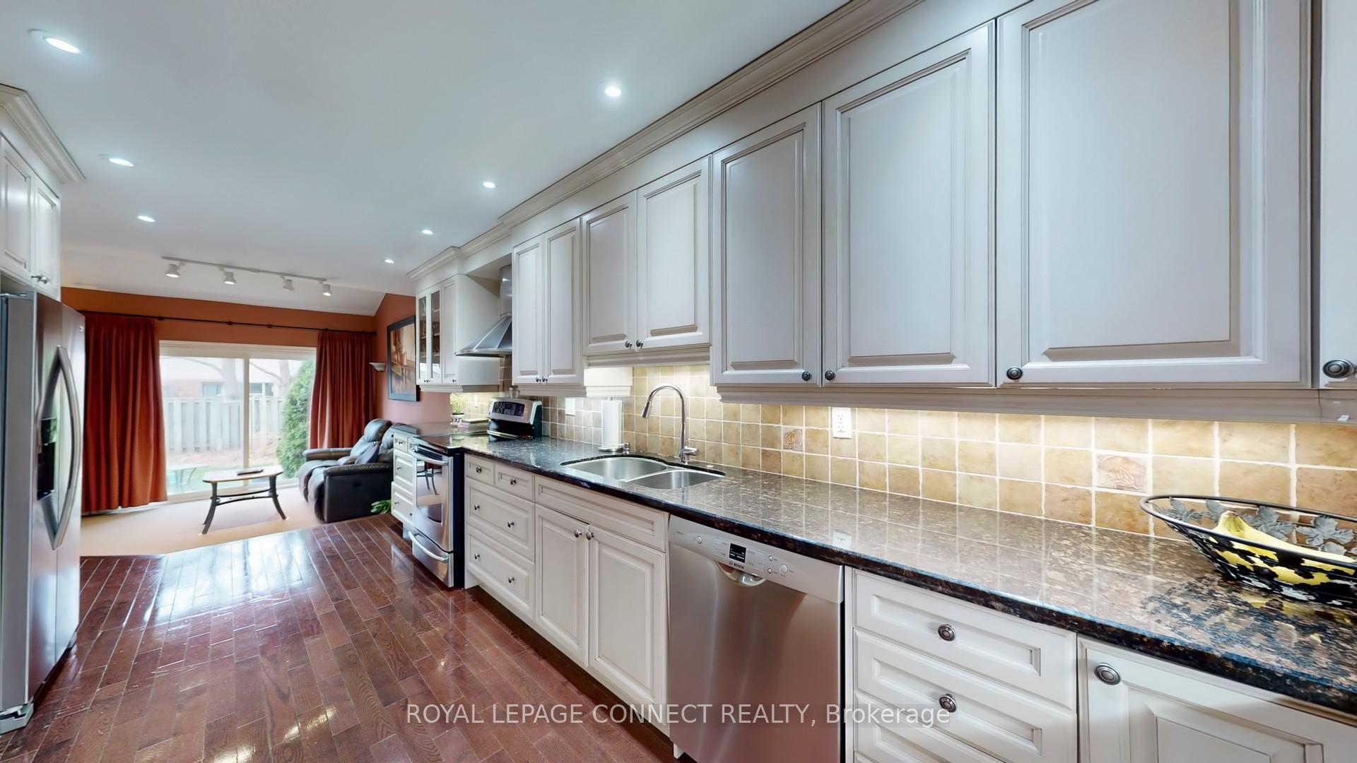 Photo 23 of 45 Copeland Road, Brampton, Fletcher's West — HOMEH