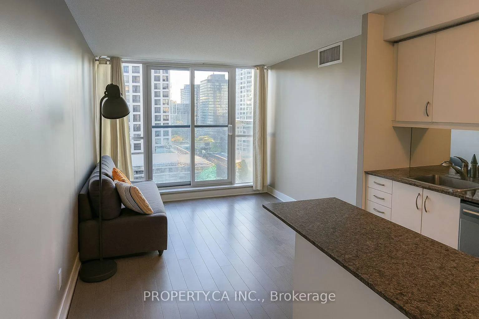 Photo 2 of Unit 1122, 320 Richmond Street E, Toronto, Moss Park — HOMEH