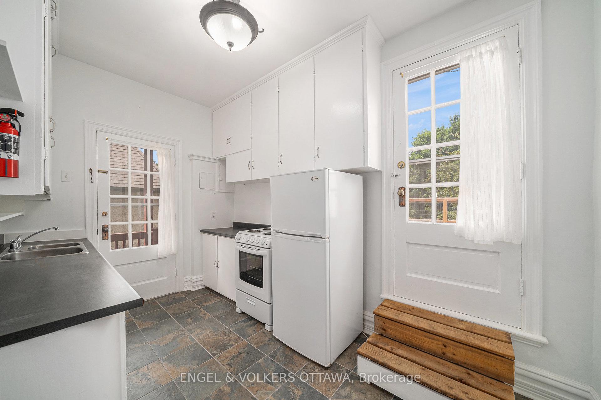 Photo 9 of Unit 2, 233 Holmwood Avenue, Ottawa, Glebe — HOMEH