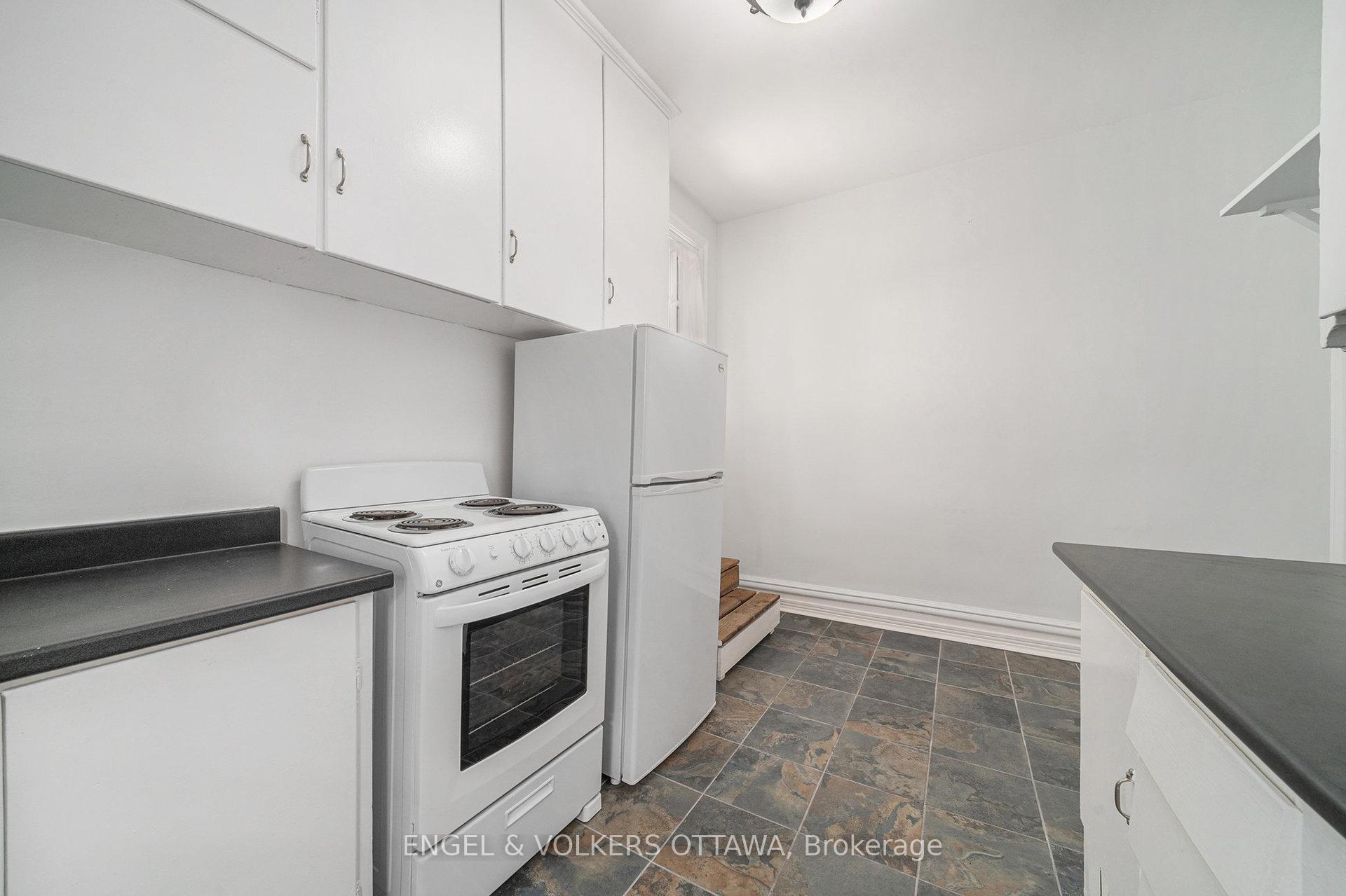 Photo 7 of Unit 2, 233 Holmwood Avenue, Ottawa, Glebe — HOMEH
