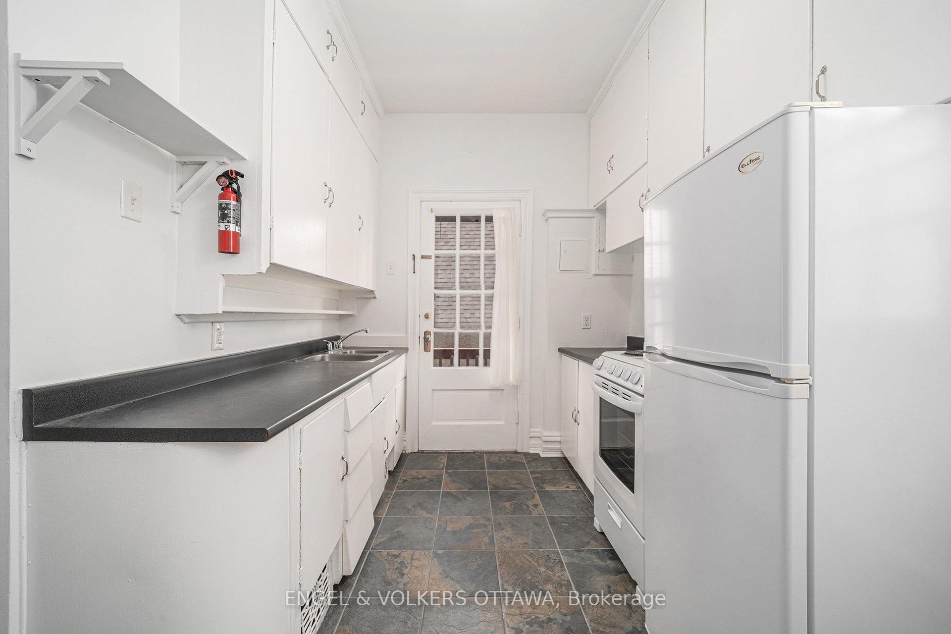 Photo 10 of Unit 2, 233 Holmwood Avenue, Ottawa, Glebe — HOMEH