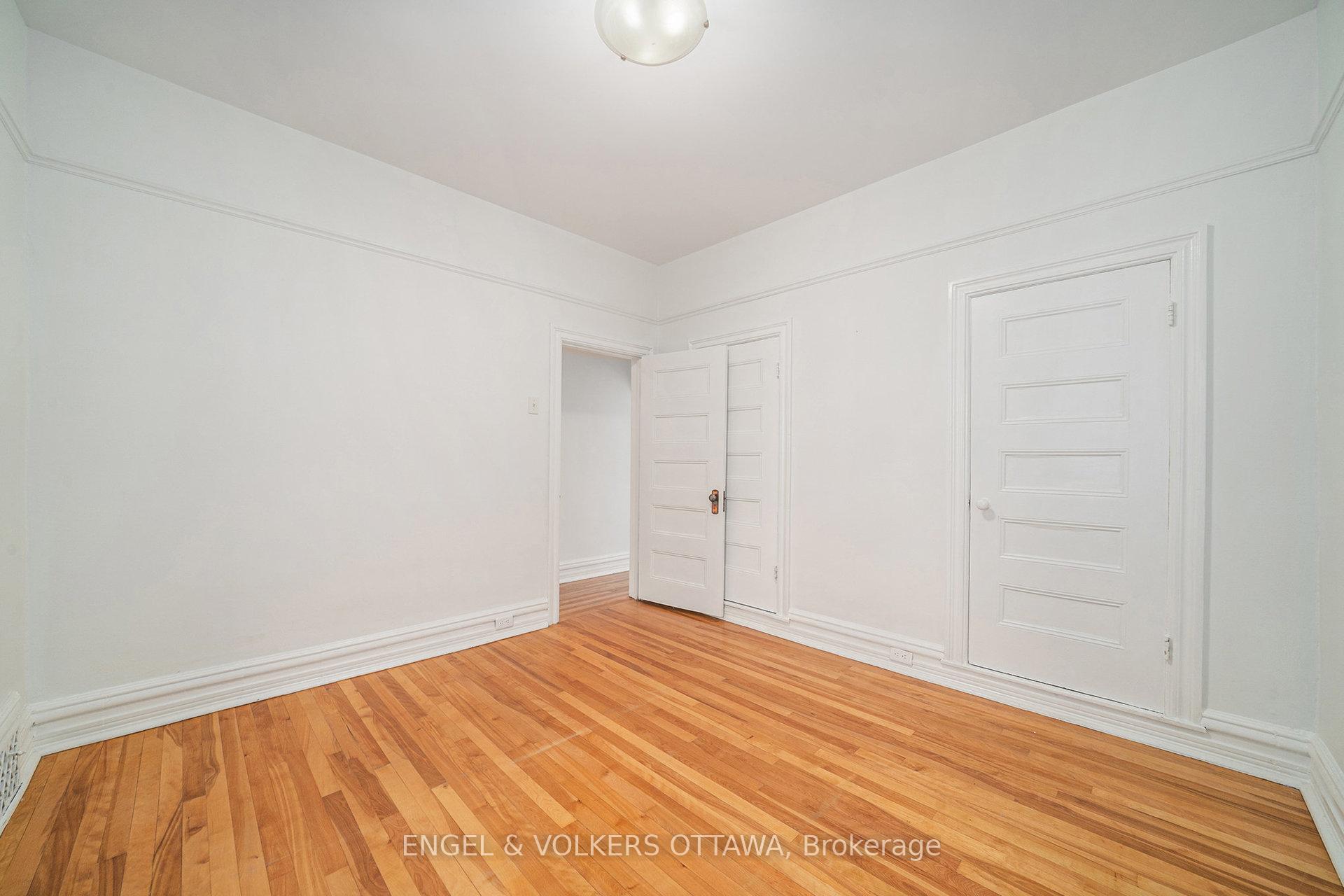 Photo 13 of Unit 2, 233 Holmwood Avenue, Ottawa, Glebe — HOMEH
