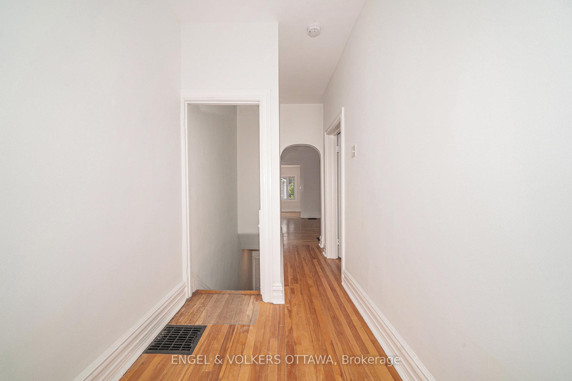 Photo 15 of Unit 2, 233 Holmwood Avenue, Ottawa, Glebe — HOMEH