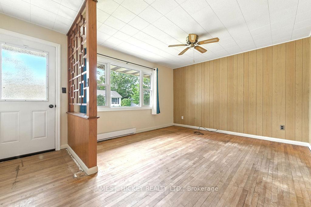 Photo 2 of 31 Glendale Avenue, Deep River — HOMEH