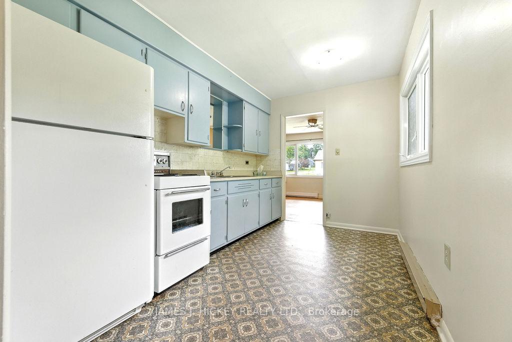 Photo 4 of 31 Glendale Avenue, Deep River — HOMEH