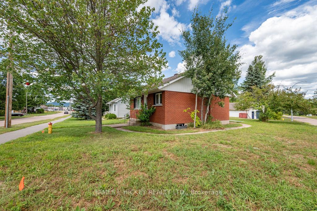 Photo 23 of 31 Glendale Avenue, Deep River — HOMEH