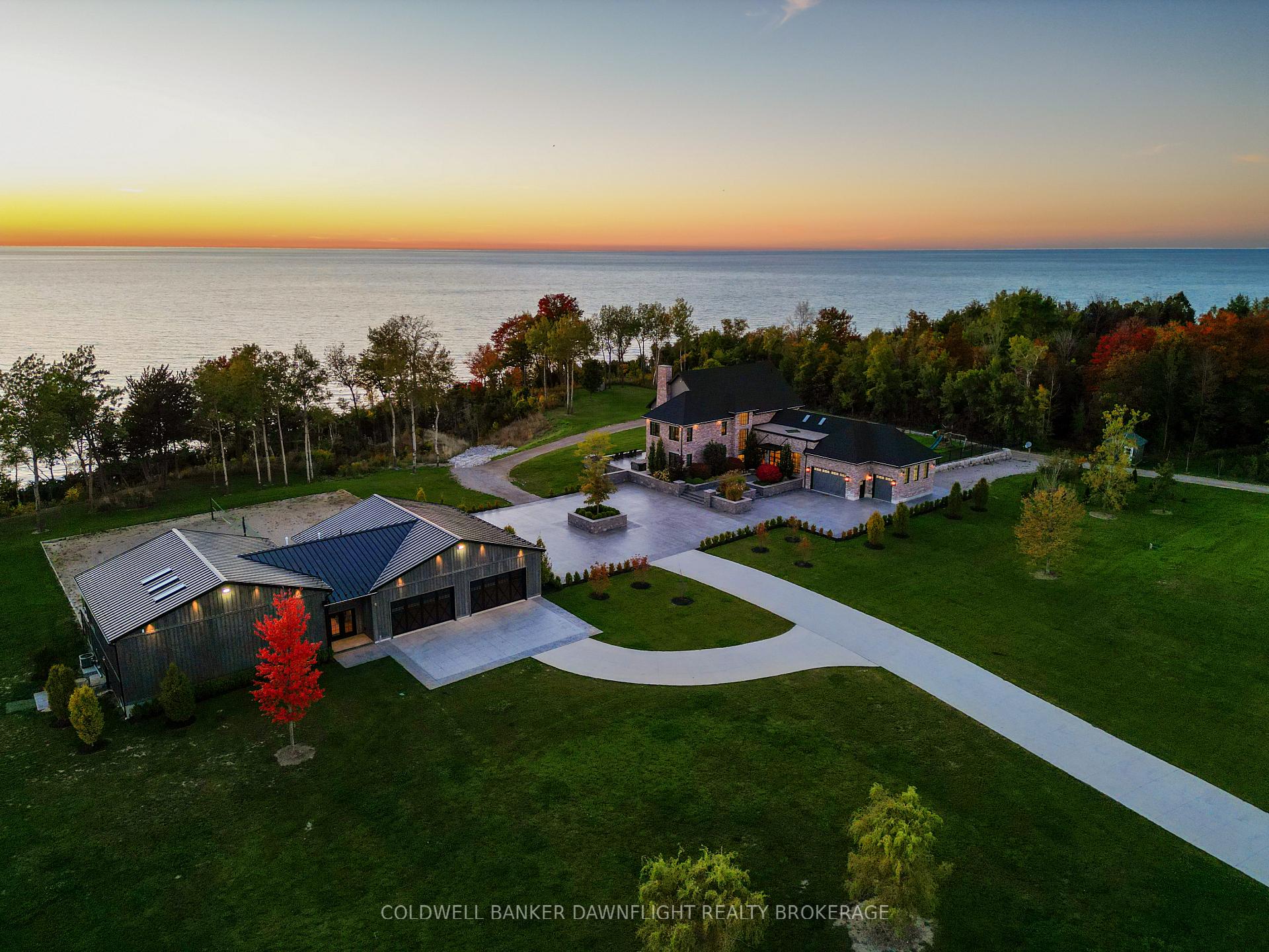 Photo 2 of 79585 Cottage Drive, Central Huron, Goderich — HOMEH