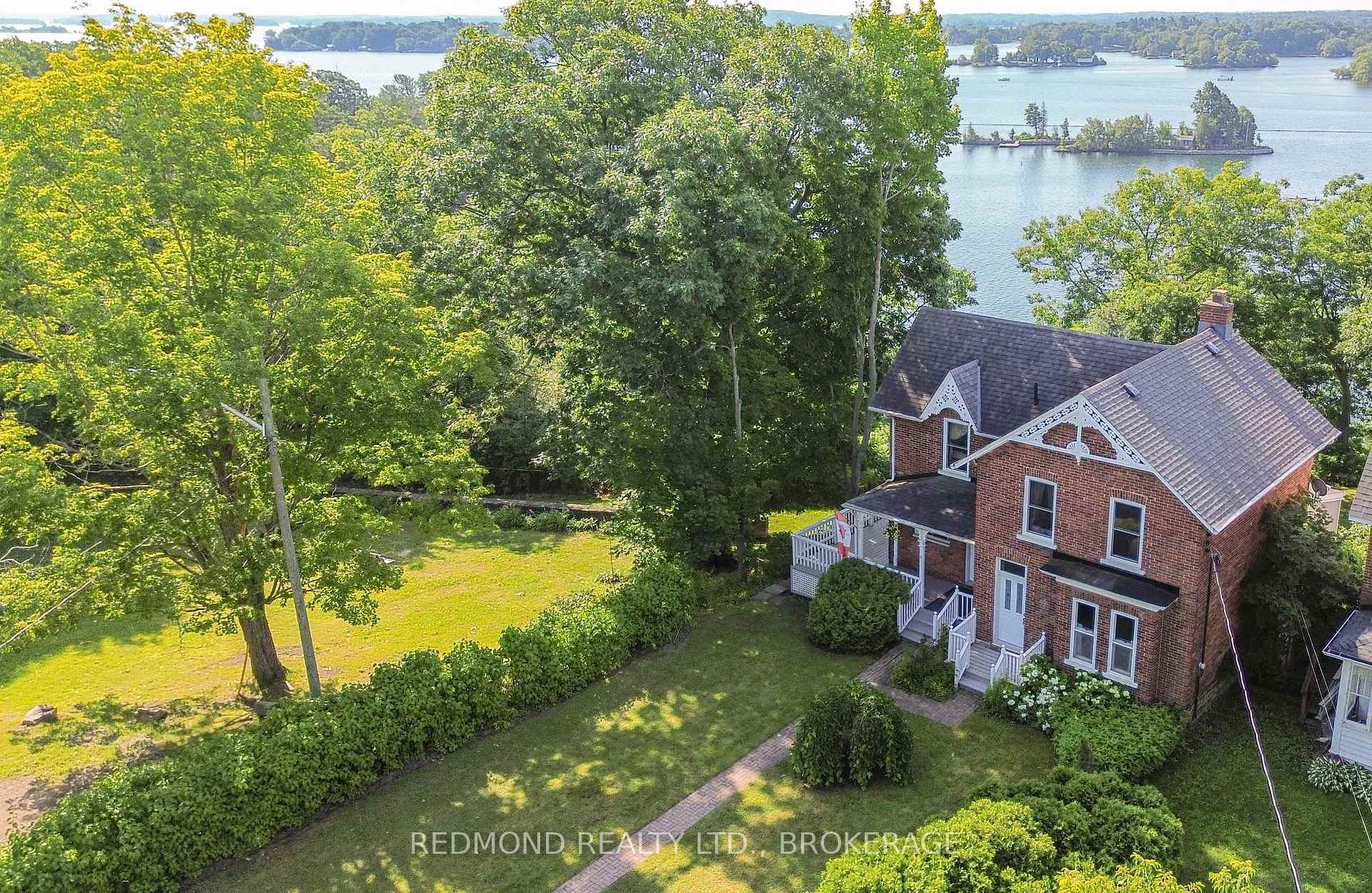 Photo 5 of 13 Windsor Drive E, Gananoque — HOMEH