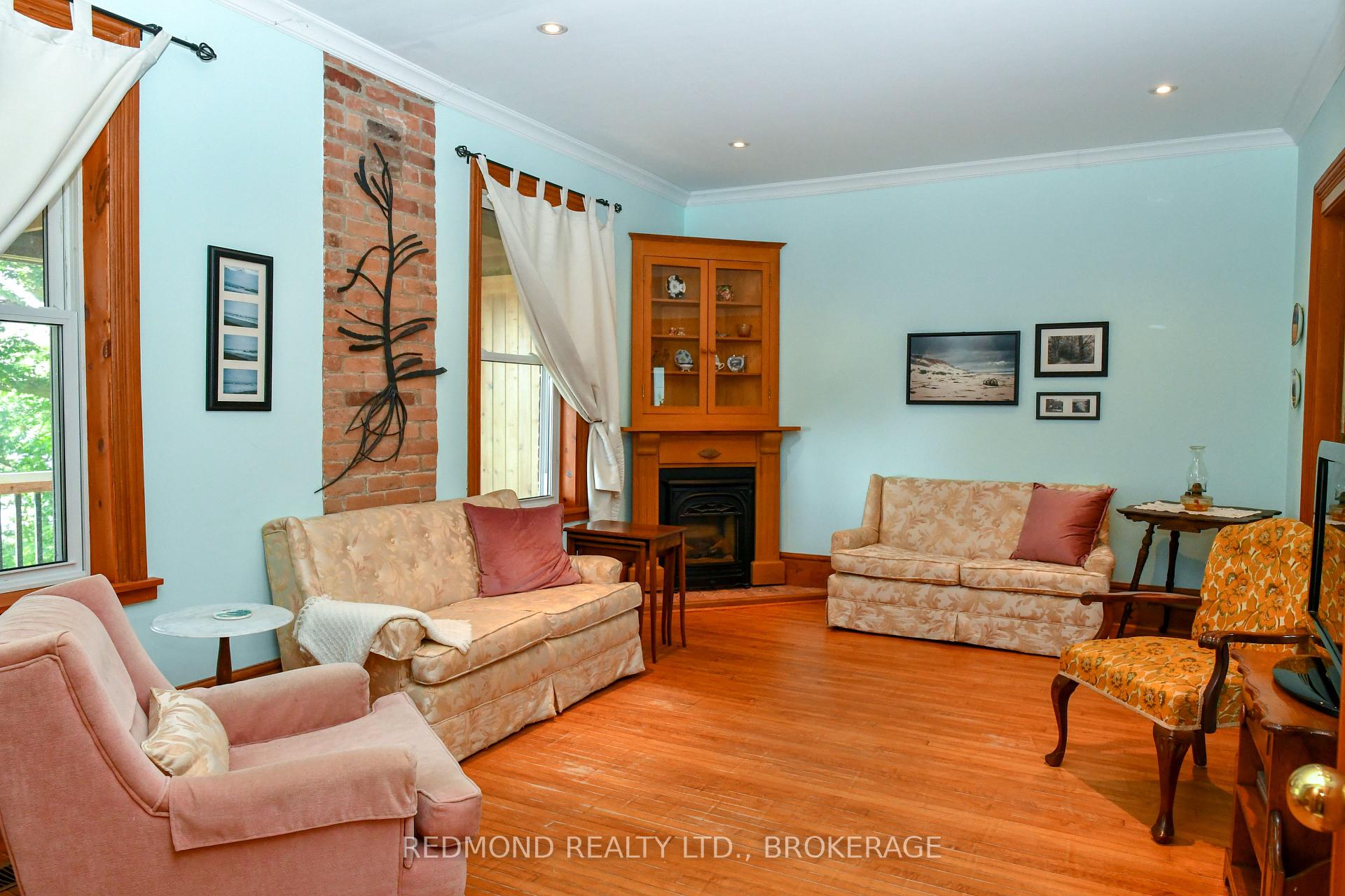 Photo 18 of 13 Windsor Drive E, Gananoque — HOMEH