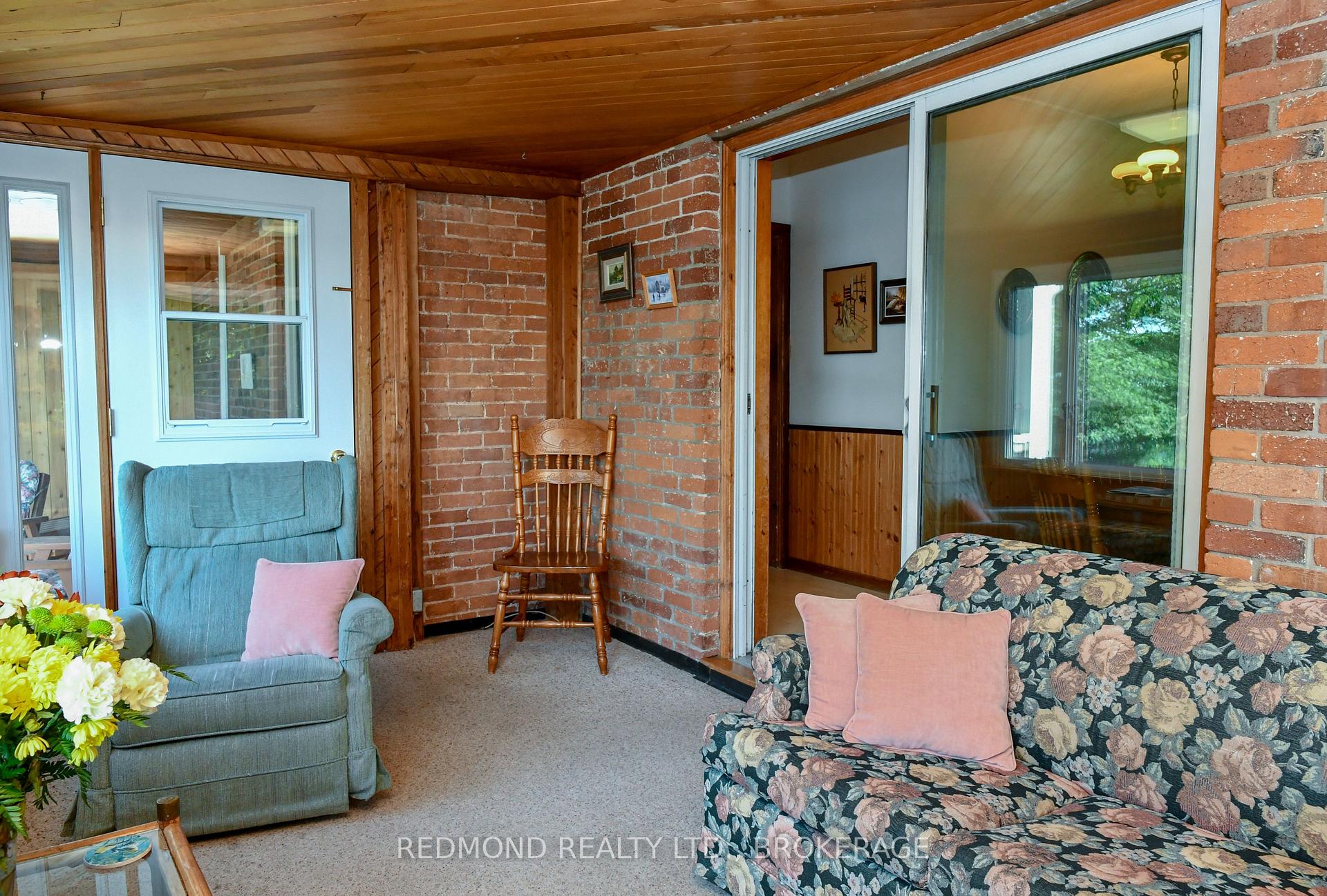 Photo 21 of 13 Windsor Drive E, Gananoque — HOMEH