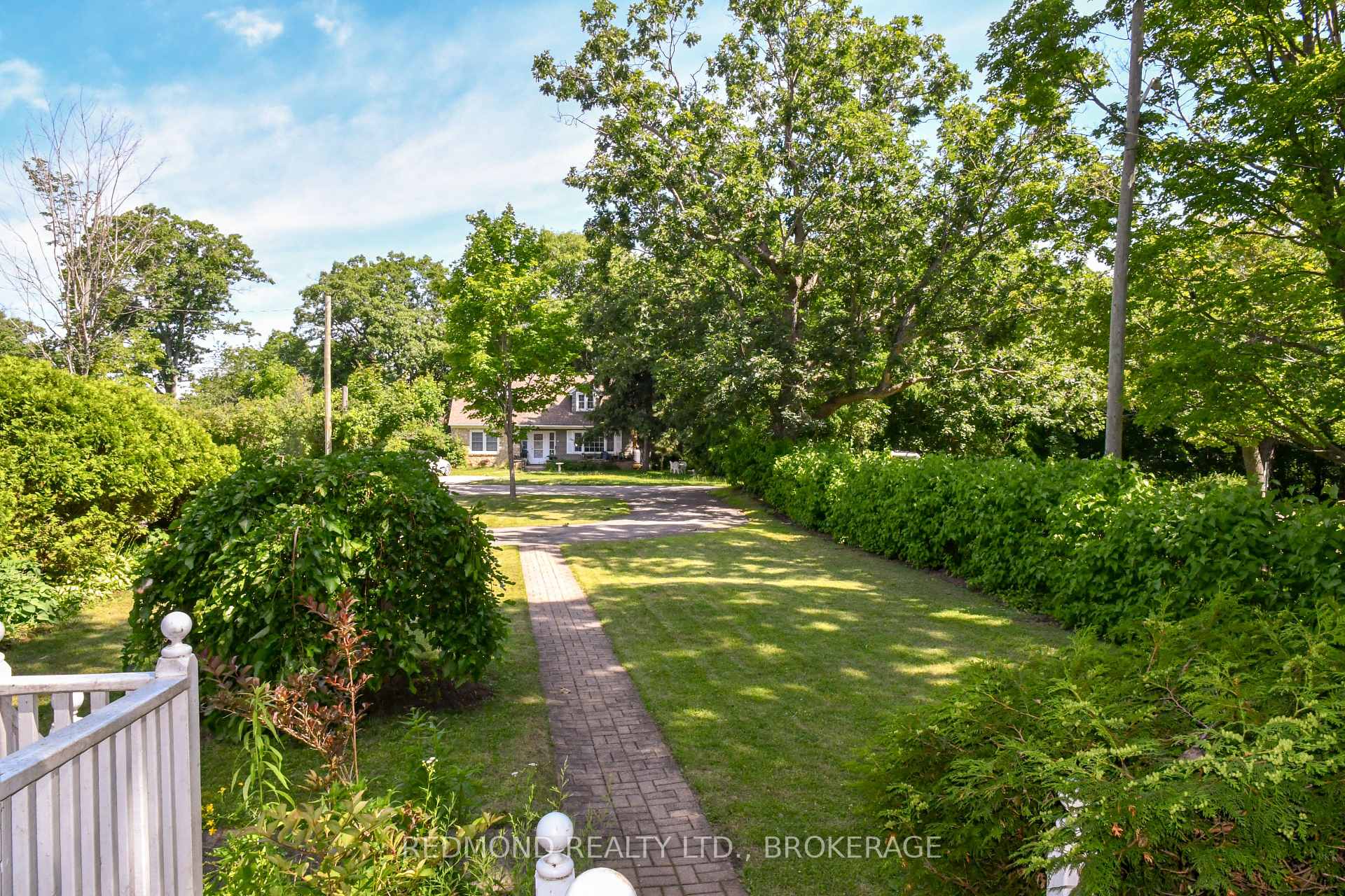 Photo 31 of 13 Windsor Drive E, Gananoque — HOMEH