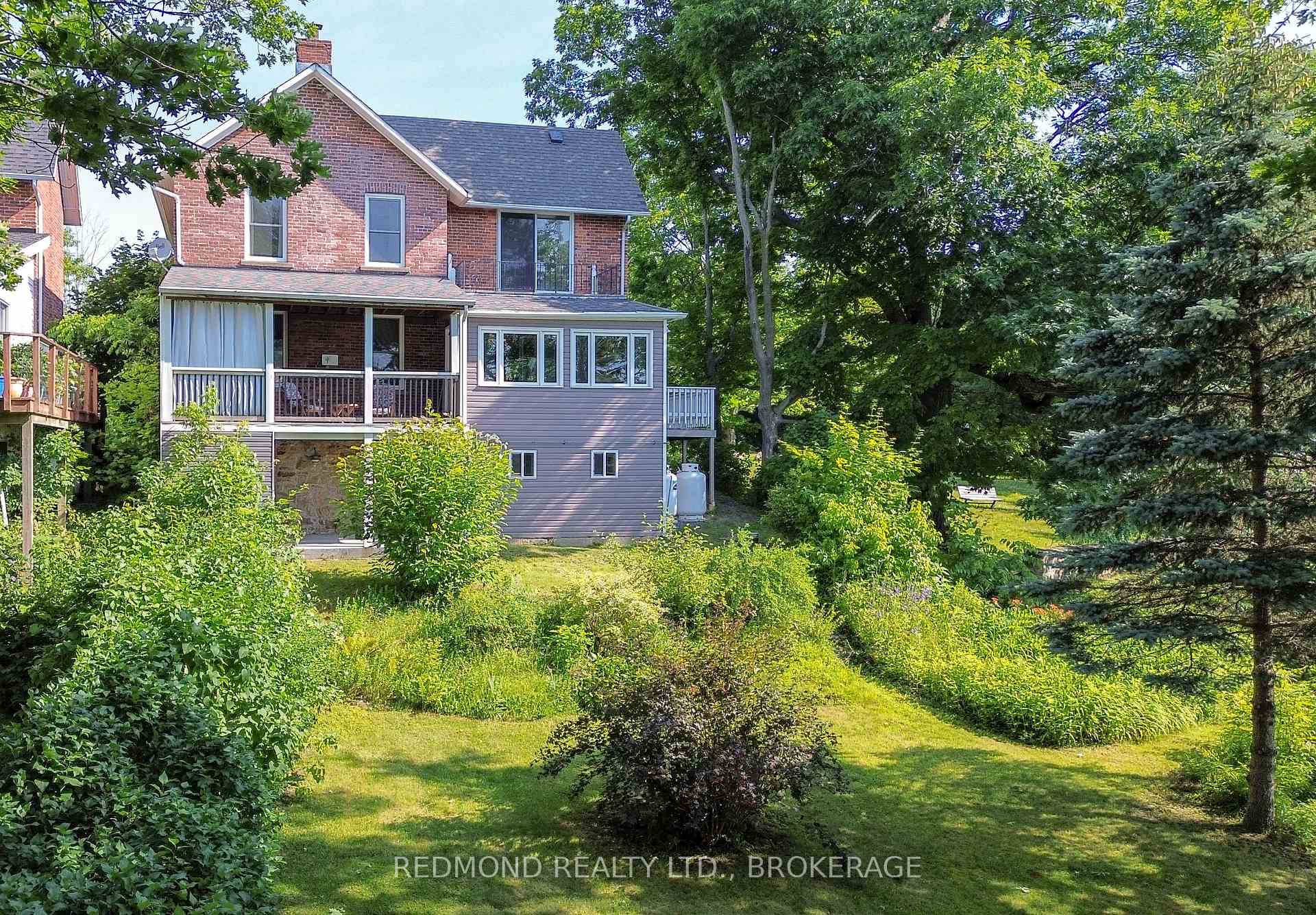 Photo 36 of 13 Windsor Drive E, Gananoque — HOMEH