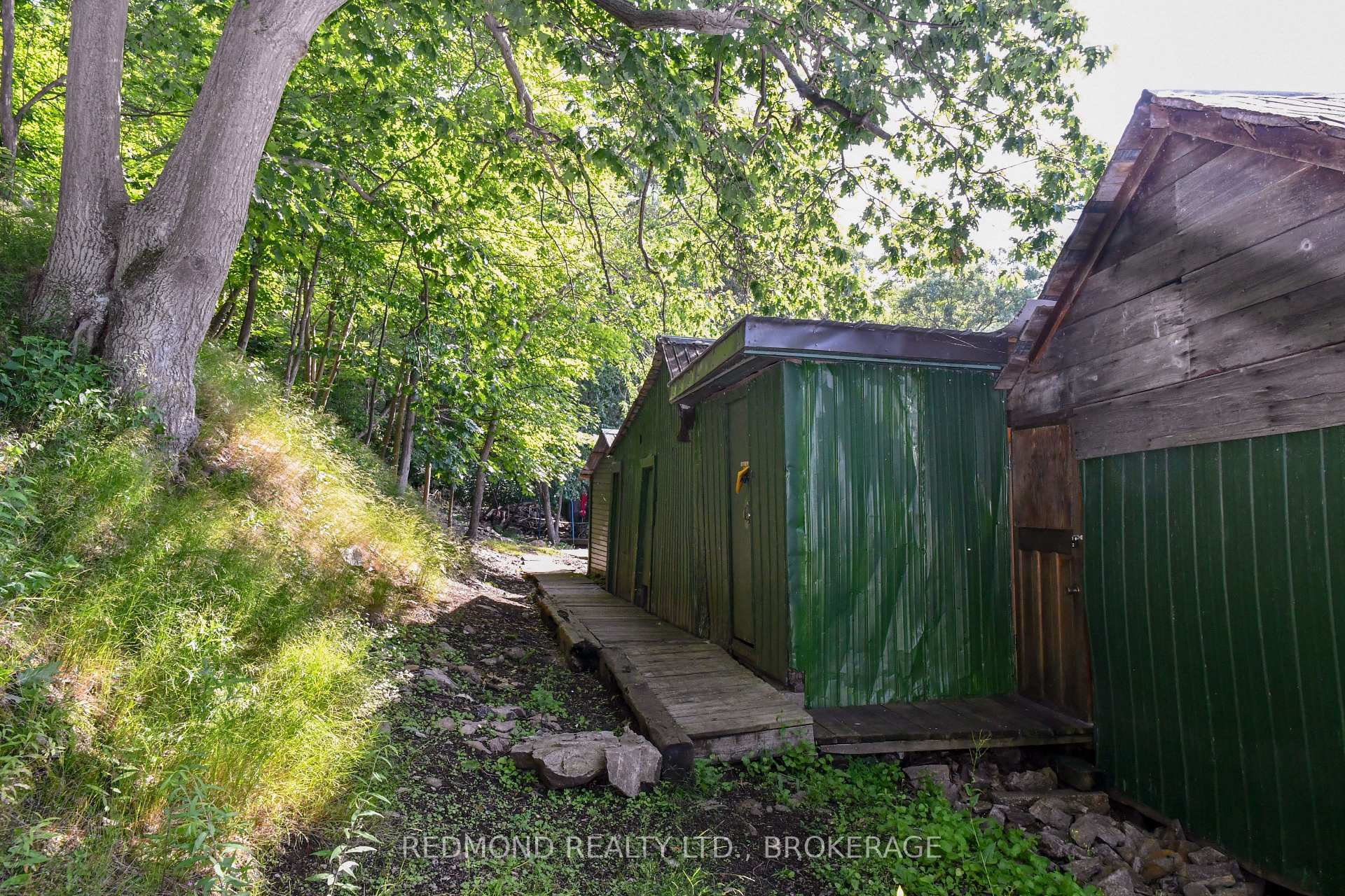 Photo 49 of 13 Windsor Drive E, Gananoque — HOMEH