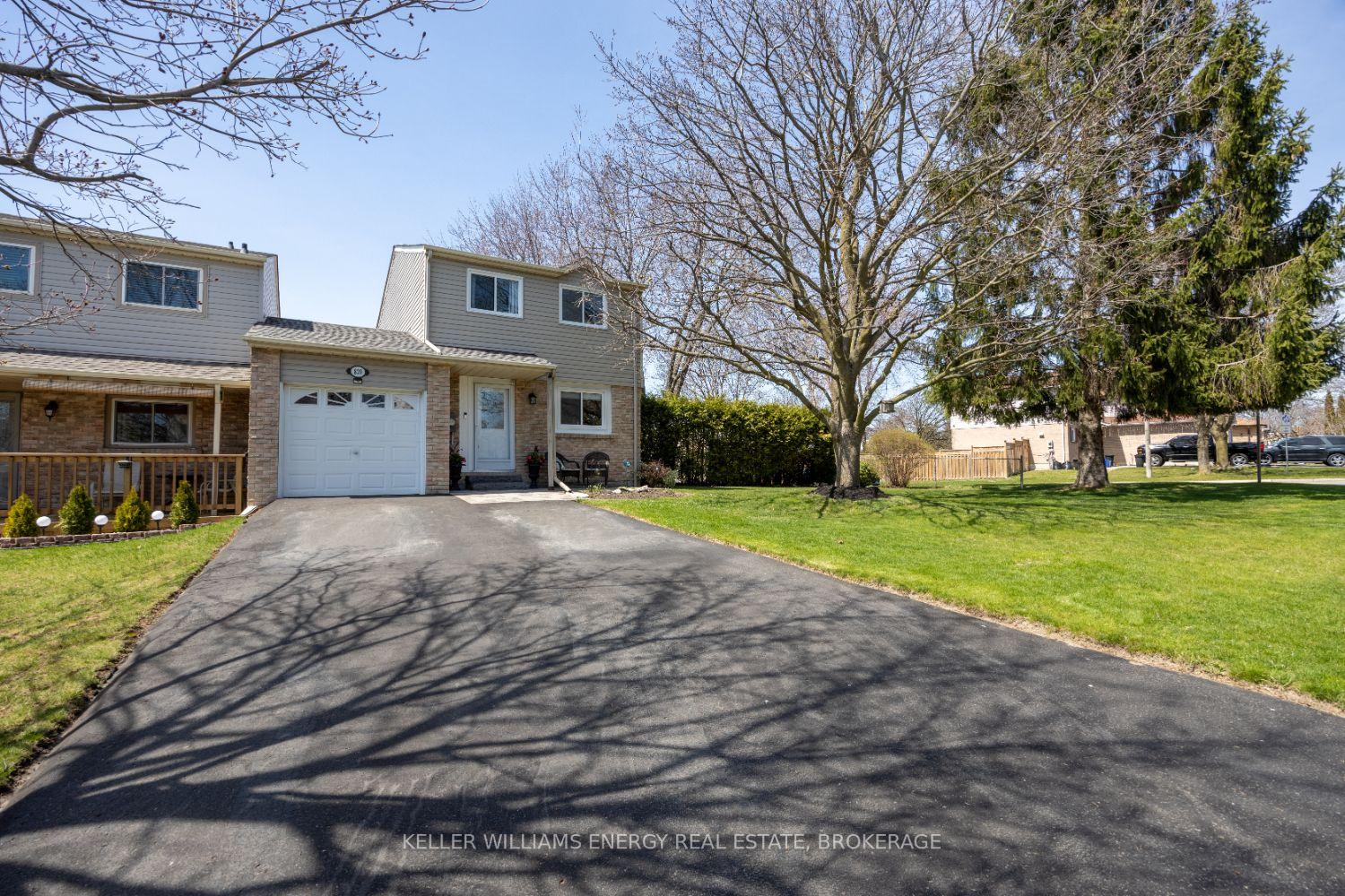 Photo 1 of 820 Finley Avenue, Ajax, South West — HOMEH