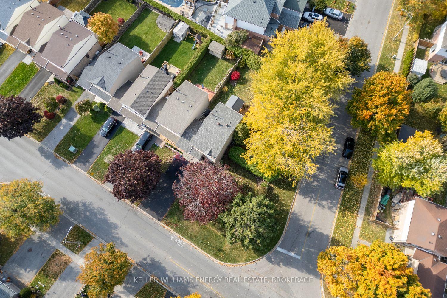 Photo 22 of 820 Finley Avenue, Ajax, South West — HOMEH