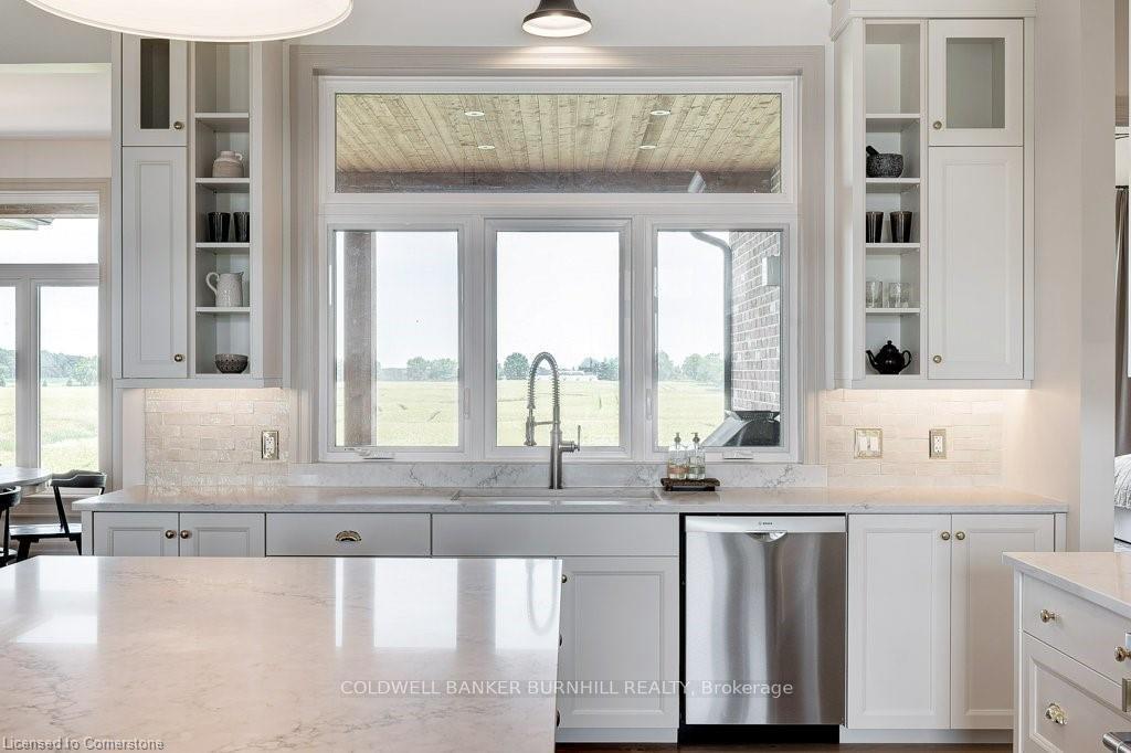 Photo 14 of 3417 Tyneside Road, Hamilton, Rural Glanbrook — HOMEH
