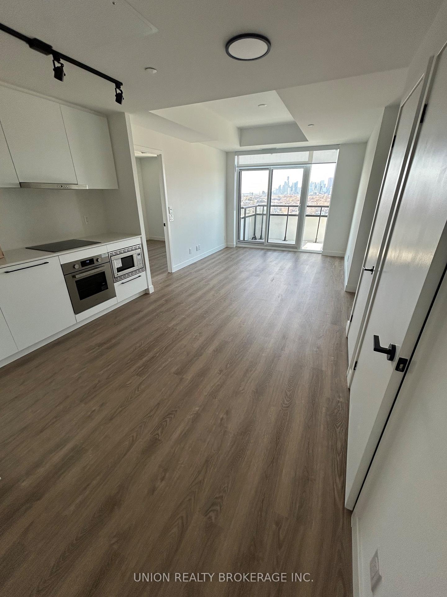 Photo 3 of Unit 1410, 1050 Eastern Avenue, Toronto, Greenwood-Coxwell — HOMEH