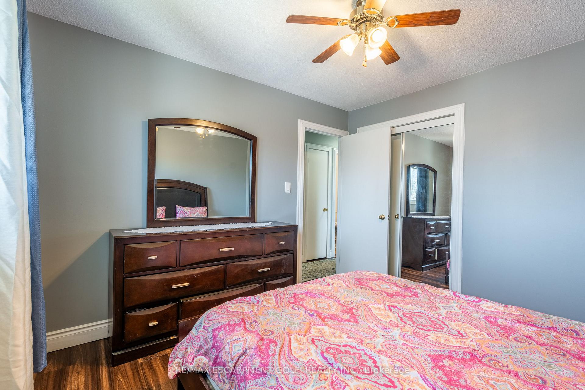 Photo 20 of 8 Canterbury Drive, St. Catharines, Oakdale — HOMEH