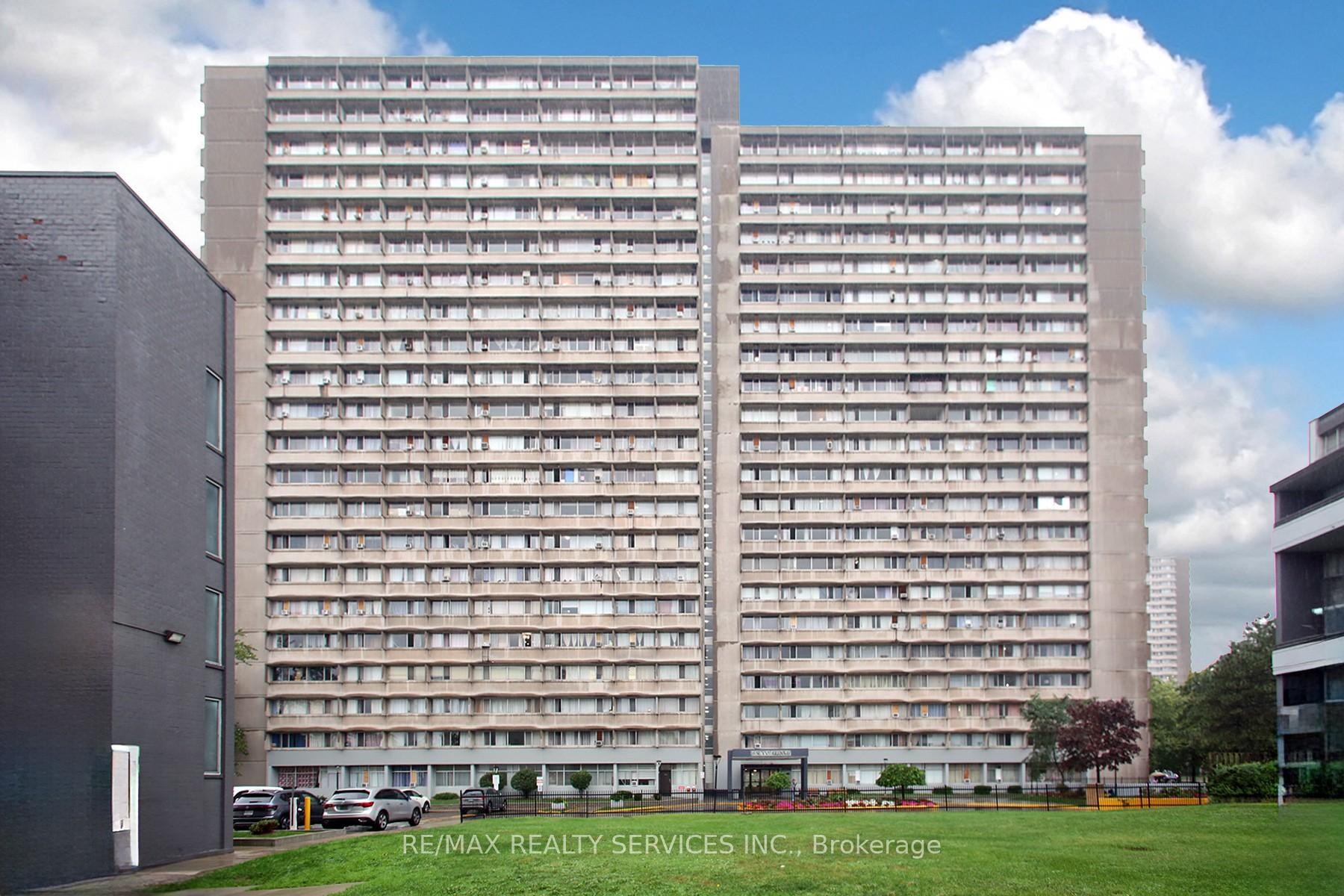 Front of Unit 2007, 10 Sunny Glen Way