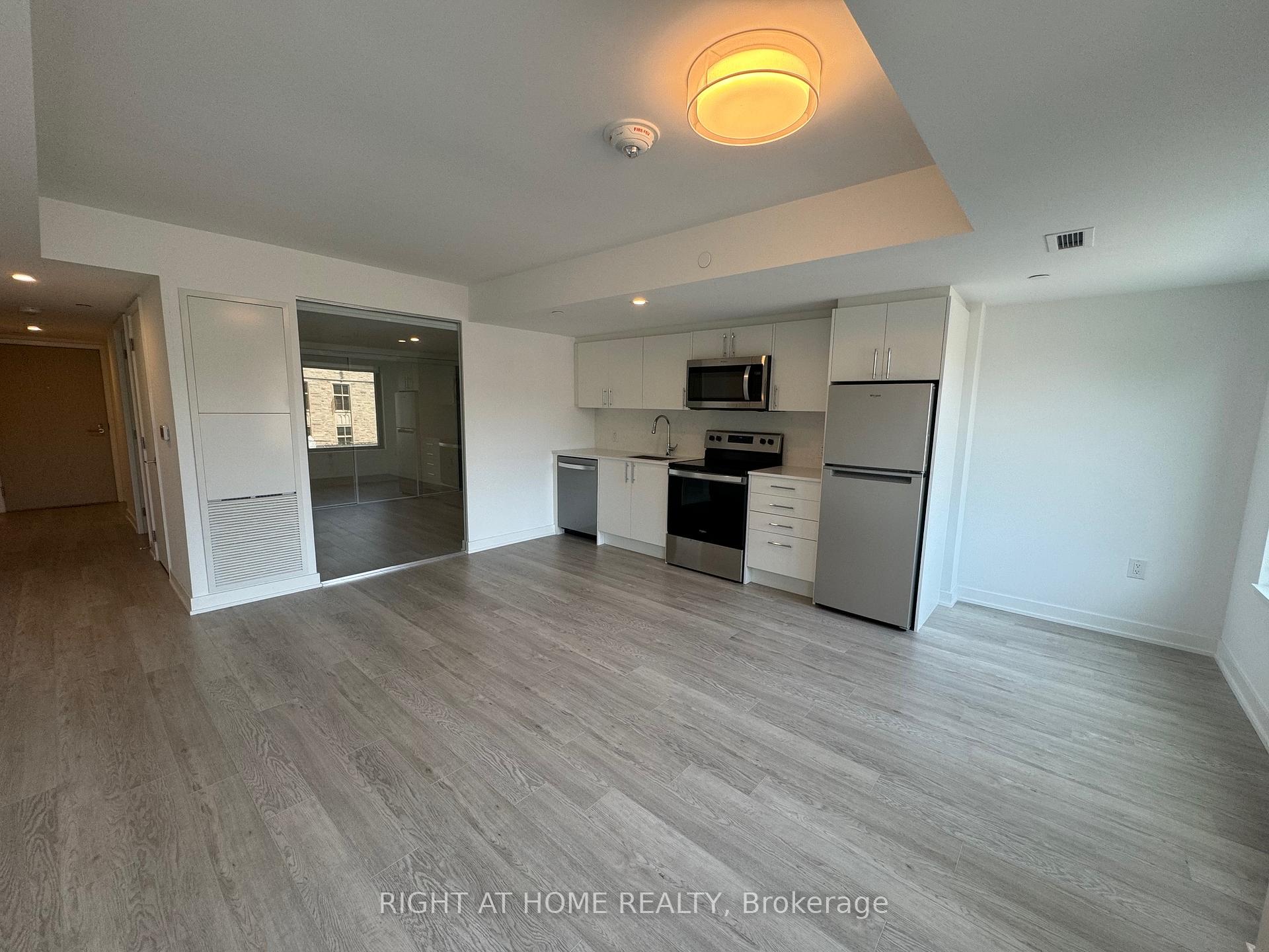 Photo 17 of Unit 311, 3 Strathgowan Avenue, Toronto, Lawrence Park South — HOMEH