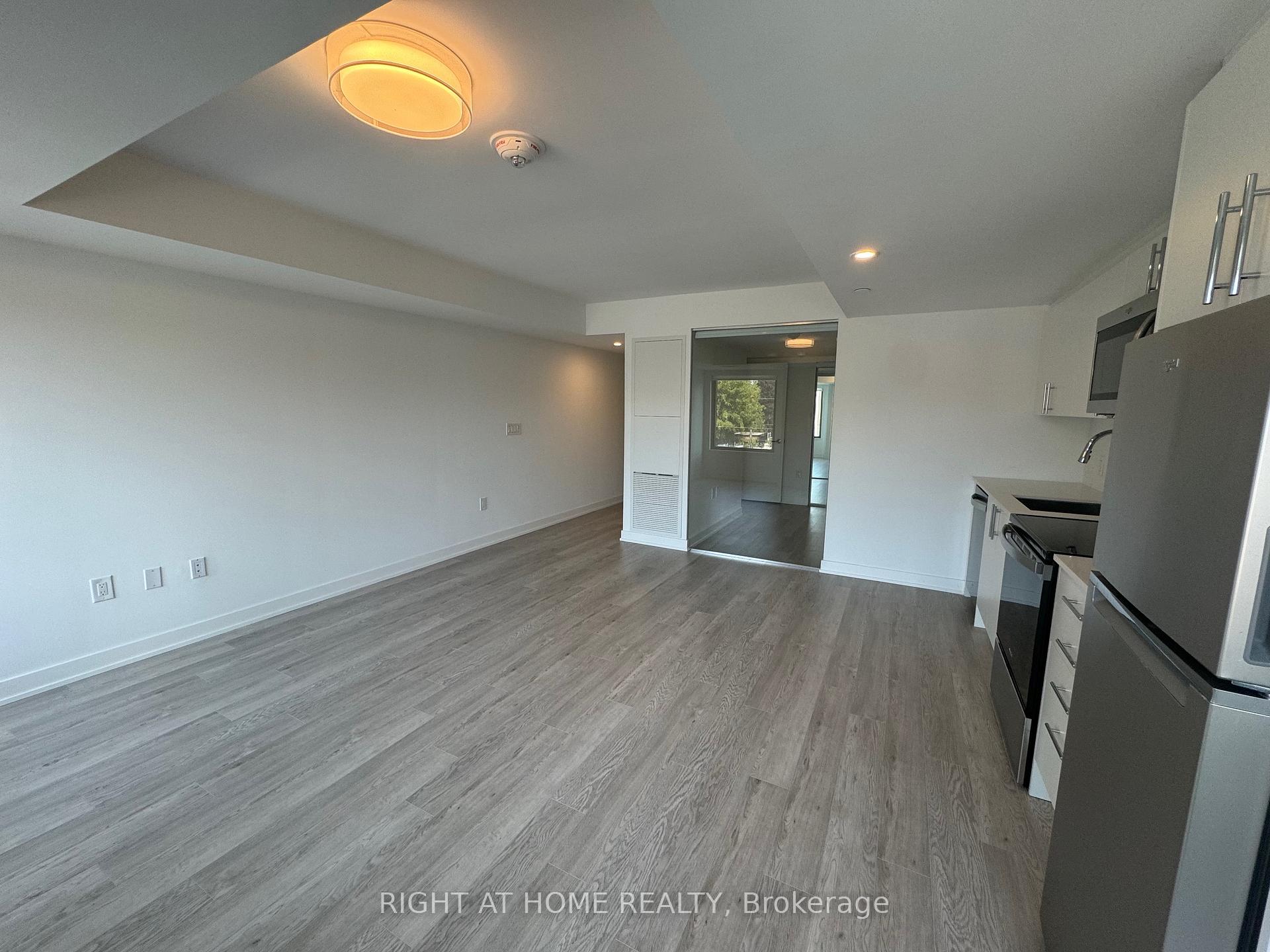 Photo 10 of Unit 311, 3 Strathgowan Avenue, Toronto, Lawrence Park South — HOMEH