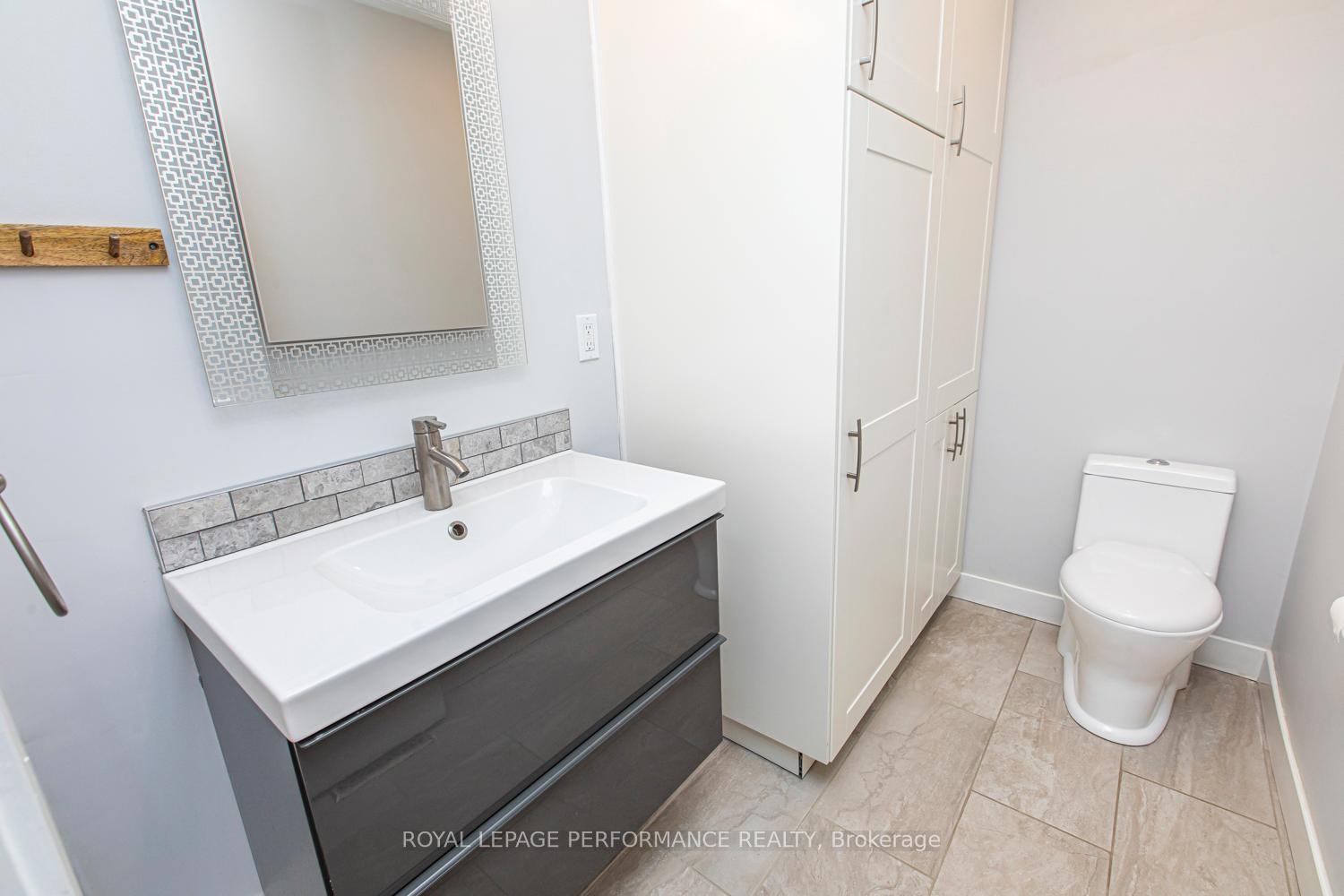 Photo 6 of 84 Lockhart Avenue N, Ottawa, Woodroffe — HOMEH